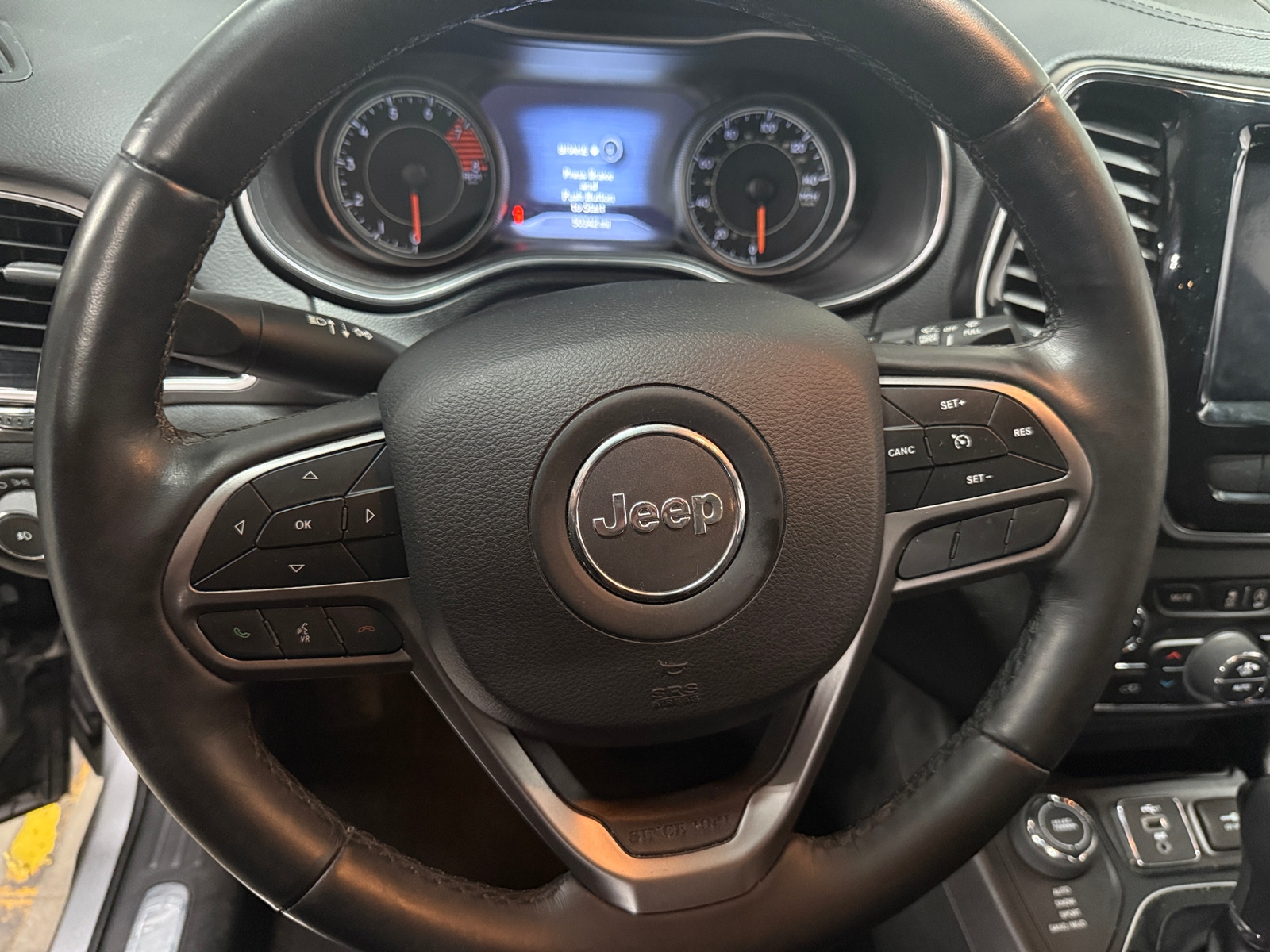 Thumbnail: 2019 Jeep Cherokee - 4