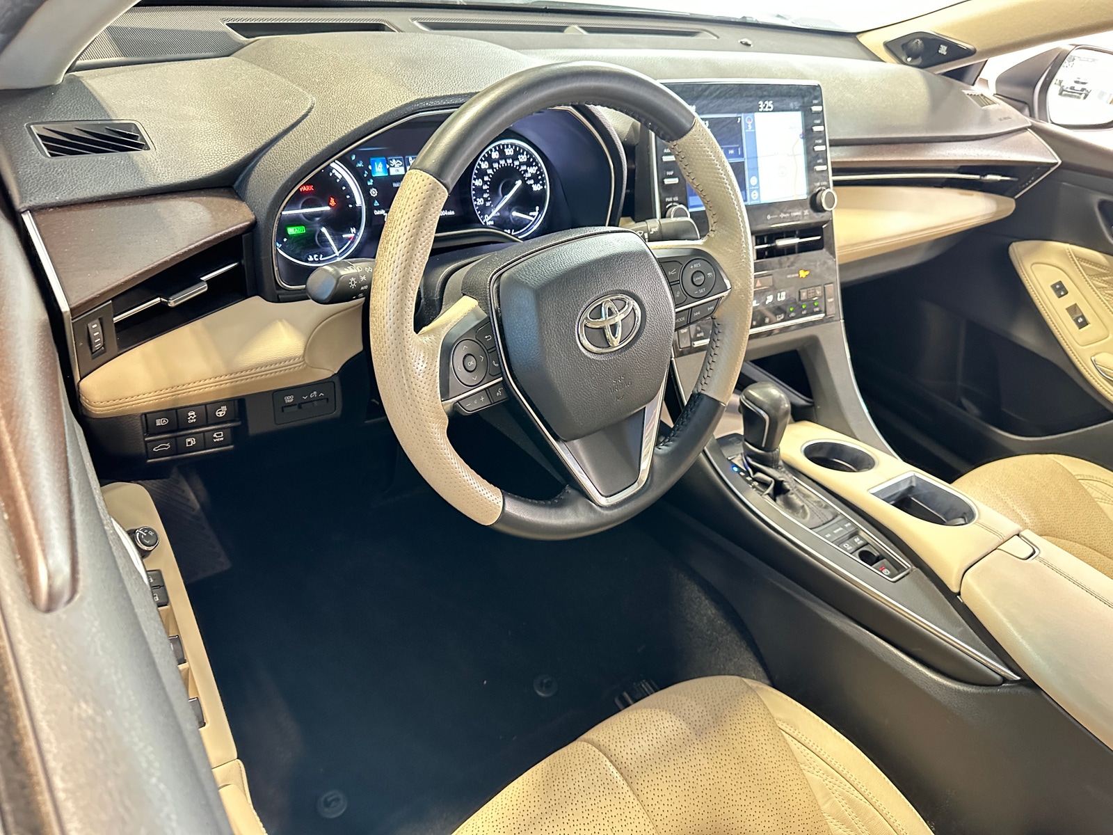 Thumbnail: 2019 Toyota Avalon - 2
