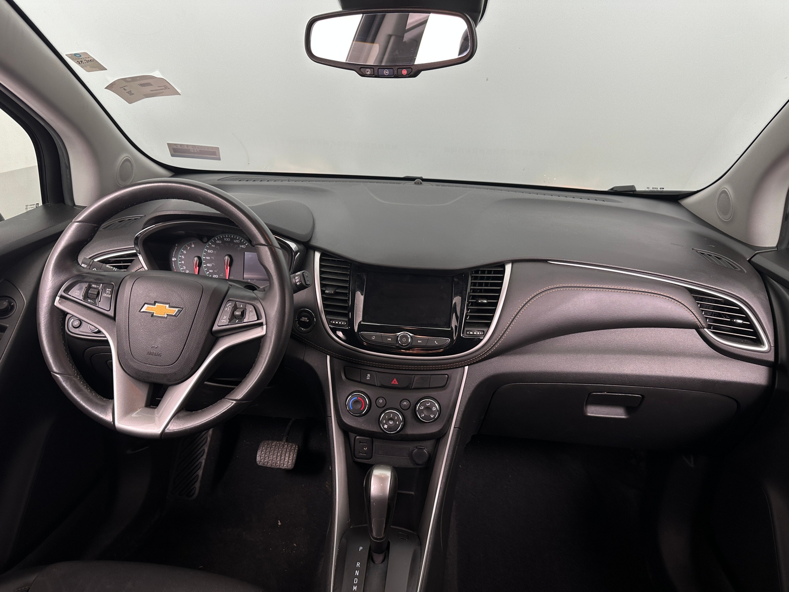 Thumbnail: 2020 Chevrolet Trax - 3