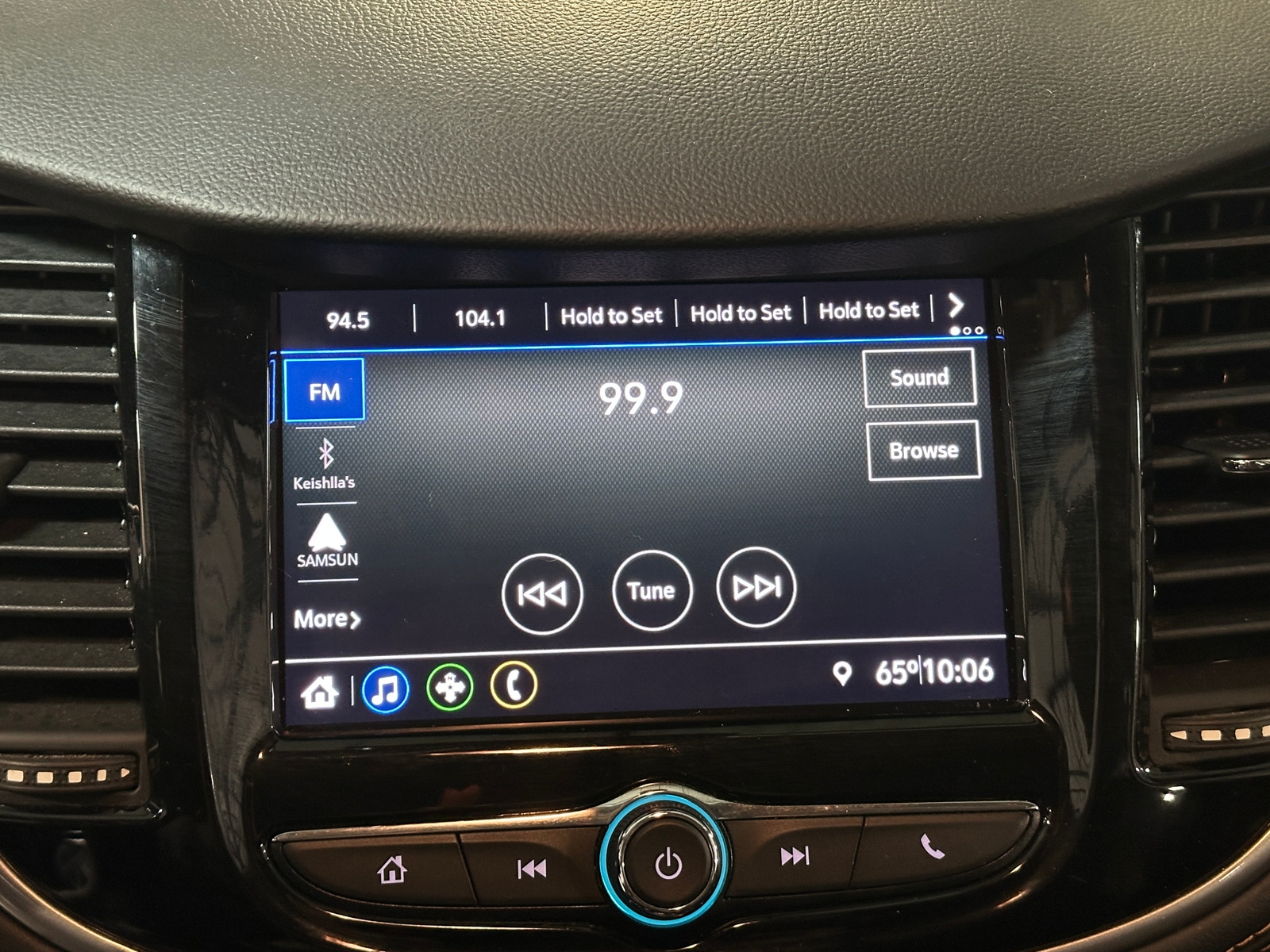 Thumbnail: 2020 Chevrolet Trax - 4