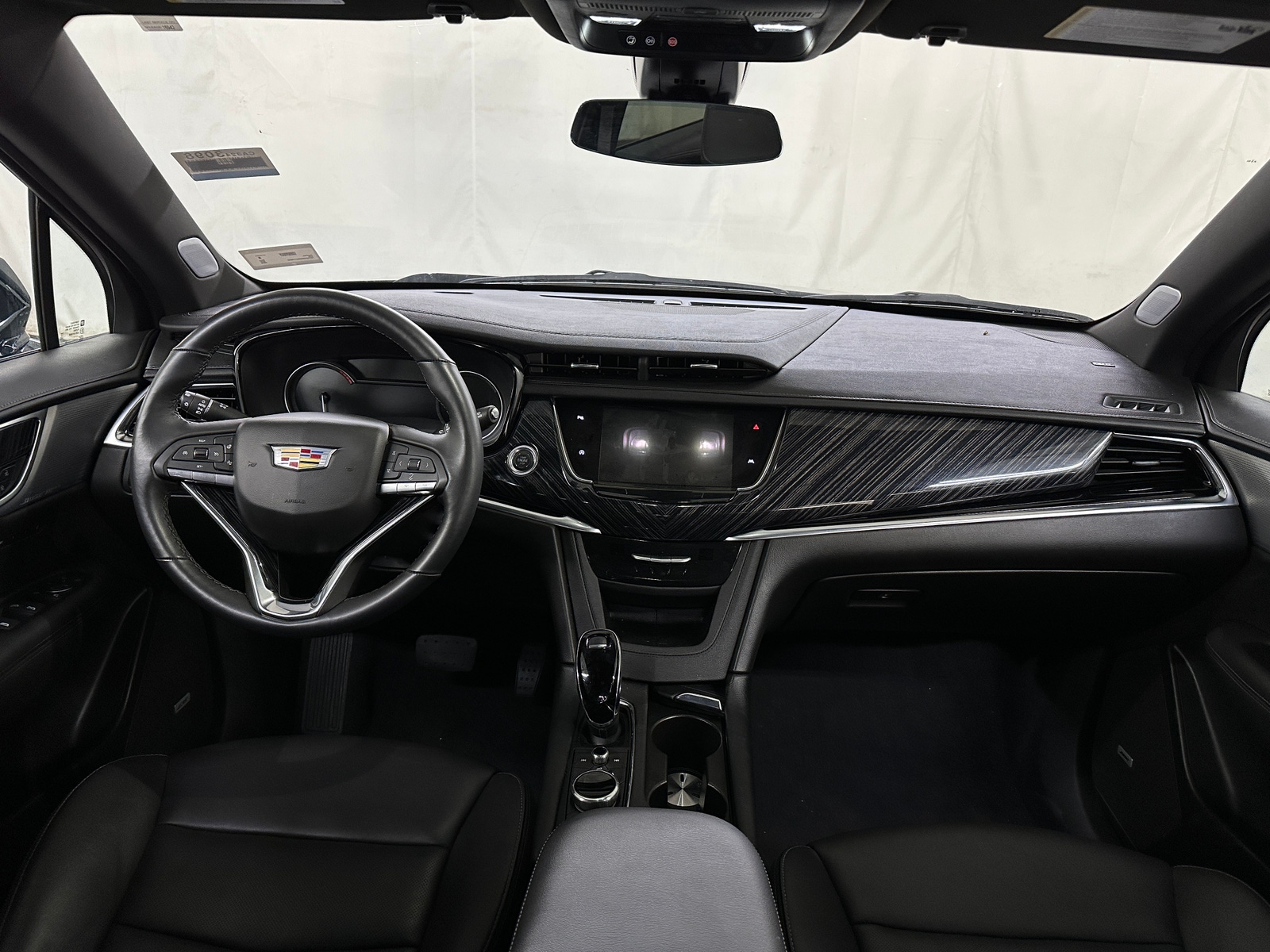 Thumbnail: 2025 Cadillac XT6 - 2