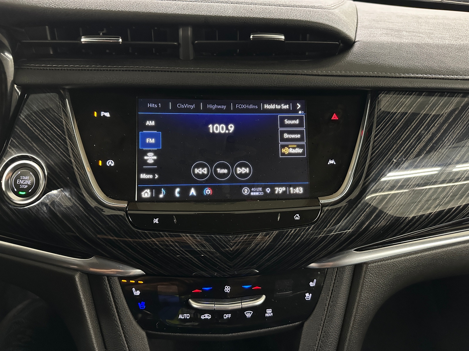 Thumbnail: 2025 Cadillac XT6 - 3