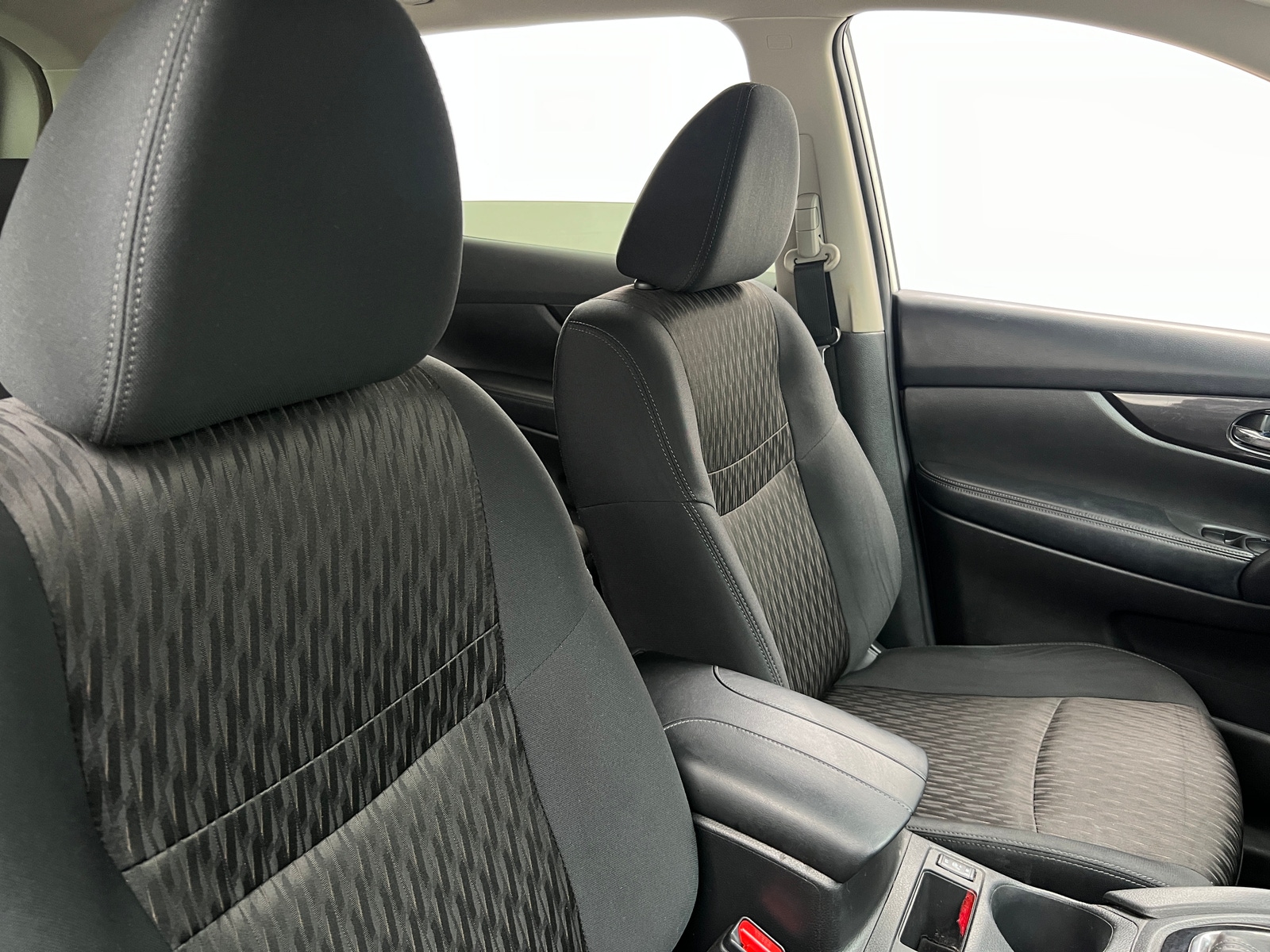 Thumbnail: 2018 Nissan Rogue - 2