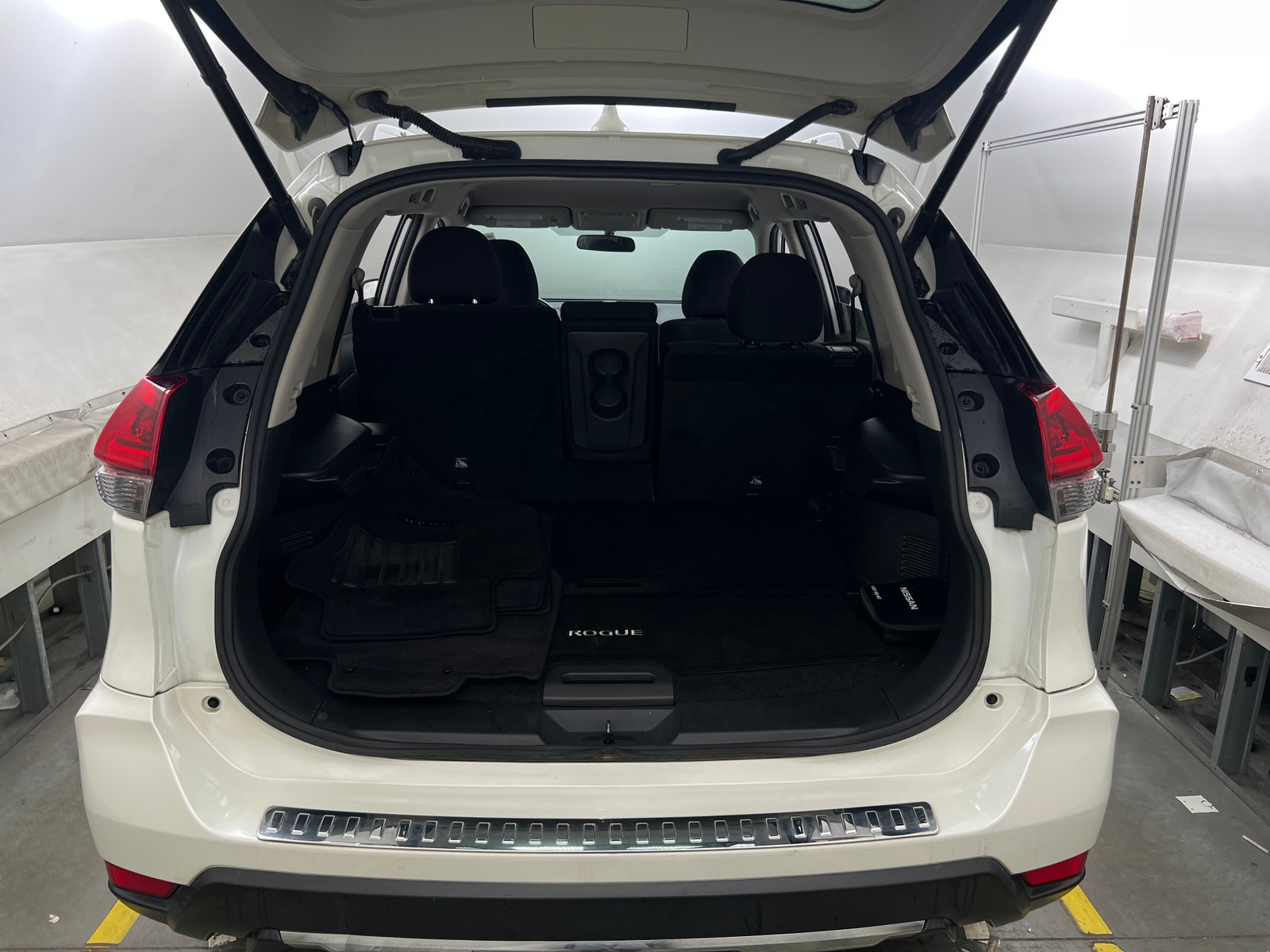 Thumbnail: 2018 Nissan Rogue - 7