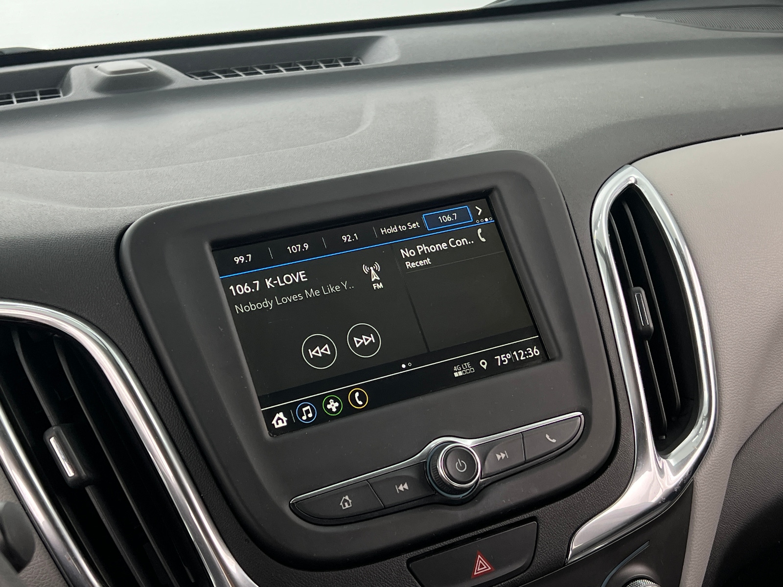 Thumbnail: 2019 Chevrolet Equinox - 4