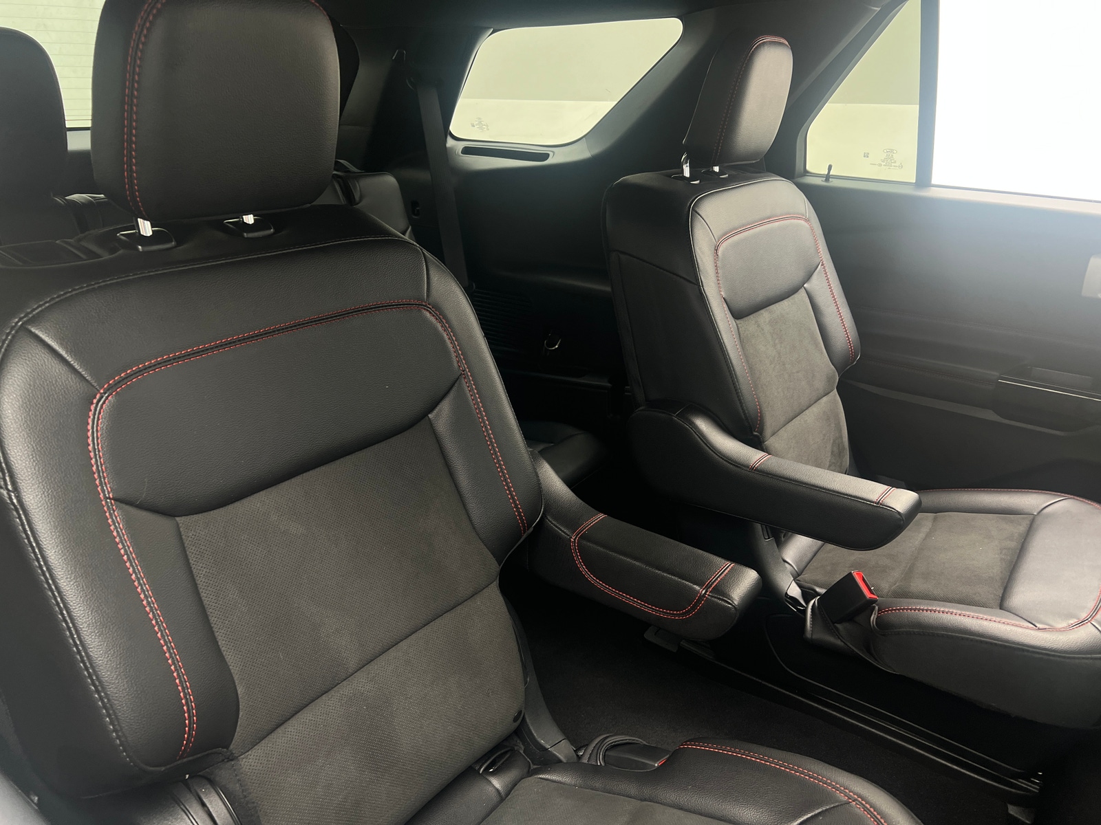 Thumbnail: 2023 Ford Explorer - 5