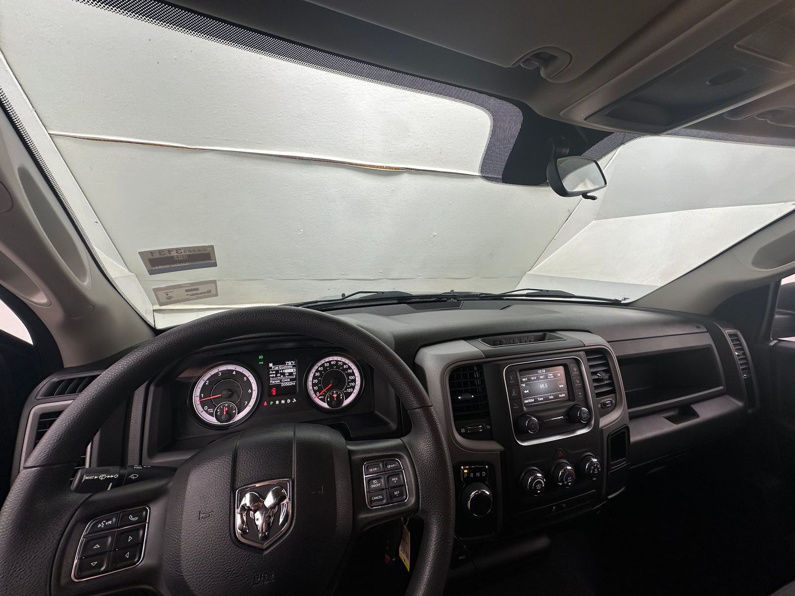 Thumbnail: 2021 RAM 1500 Classic - 3