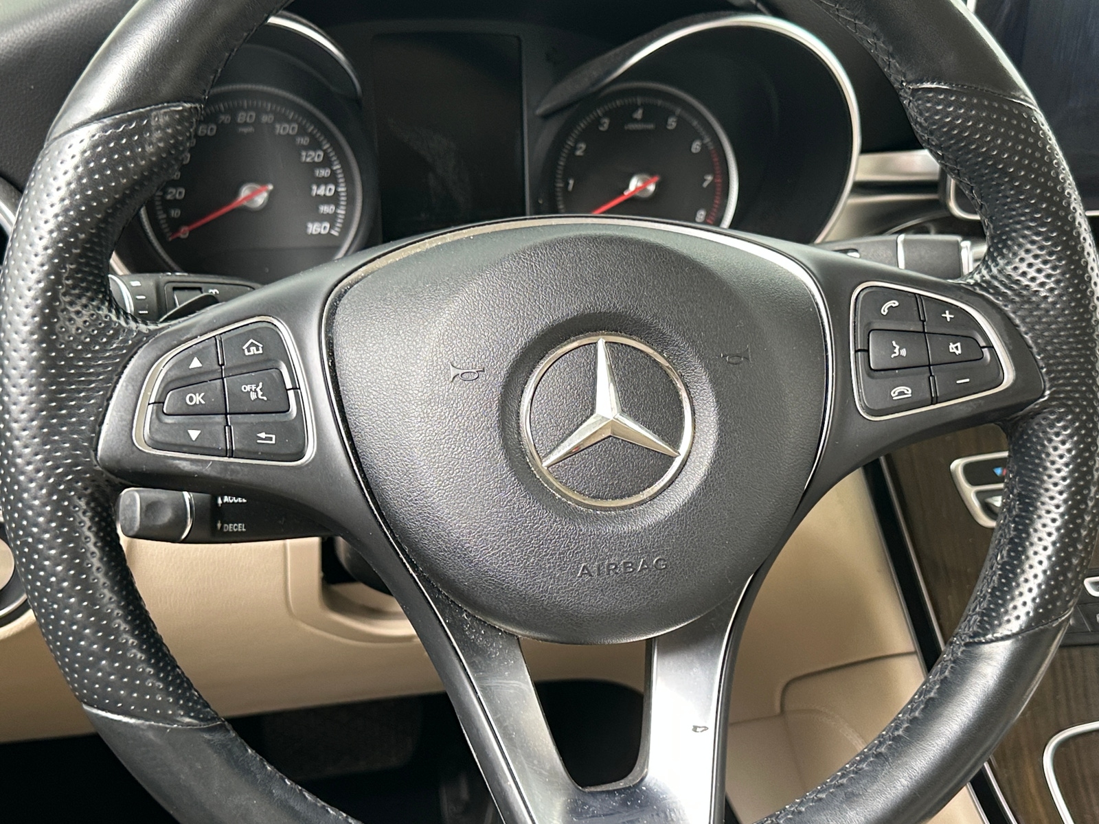 Thumbnail: 2018 Mercedes-Benz GLC - 4