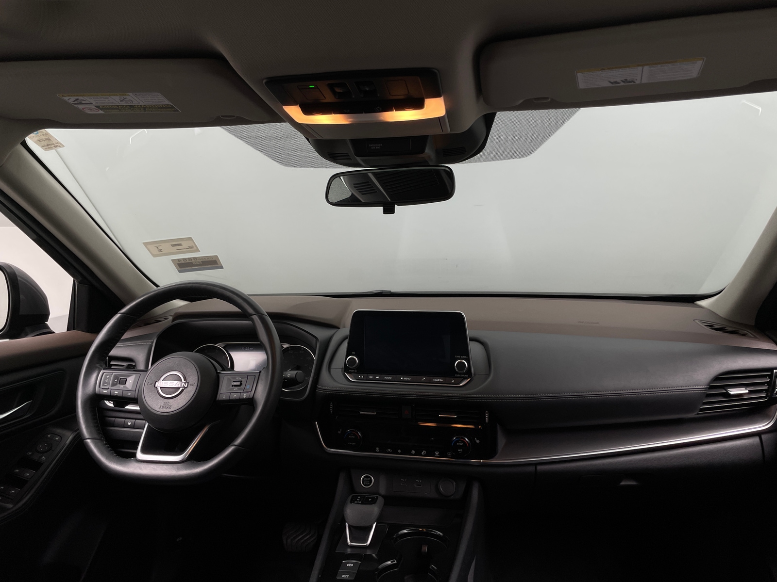 Thumbnail: 2022 Nissan Rogue - 3