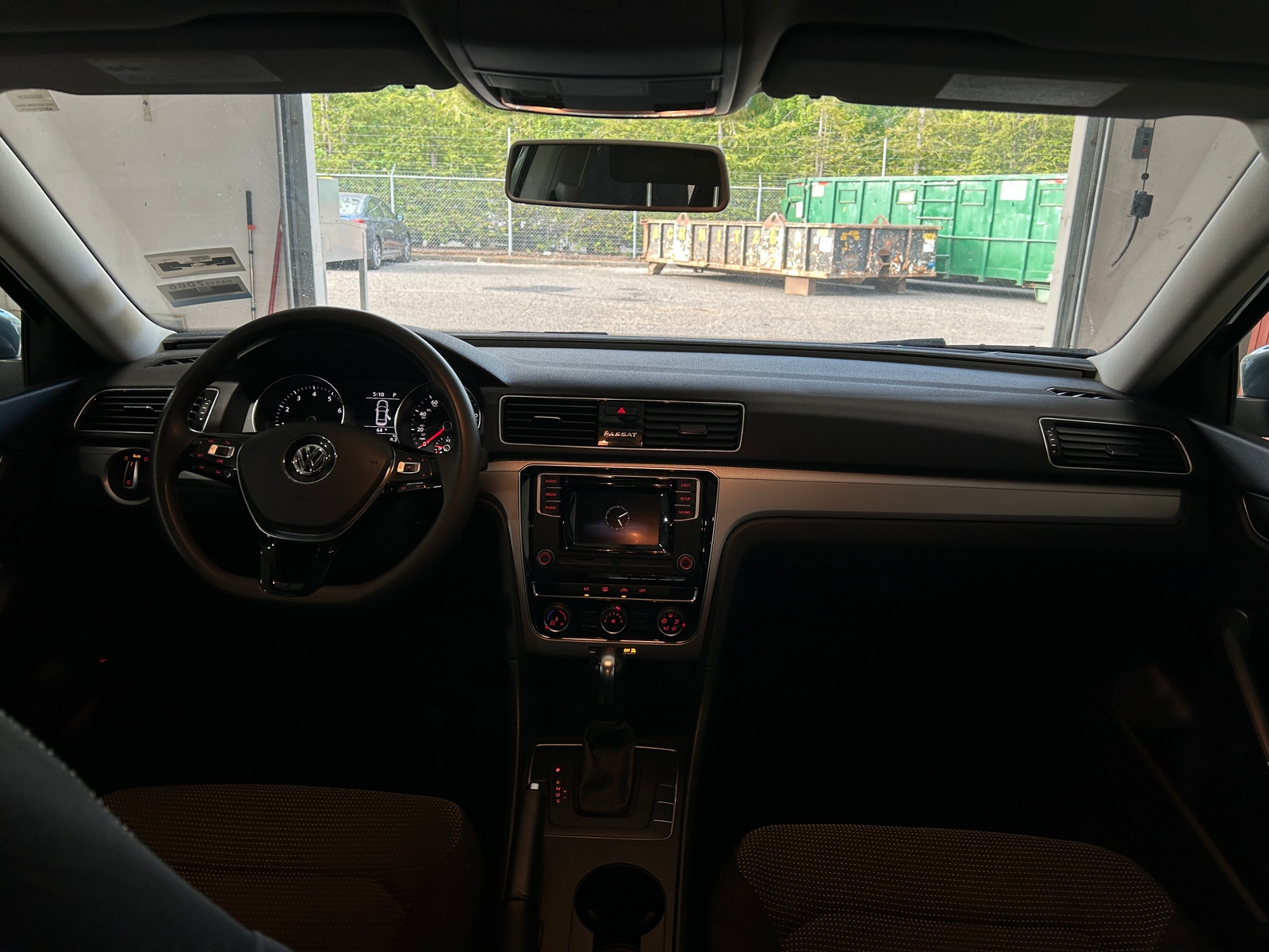 Thumbnail: 2018 Volkswagen Passat - 3