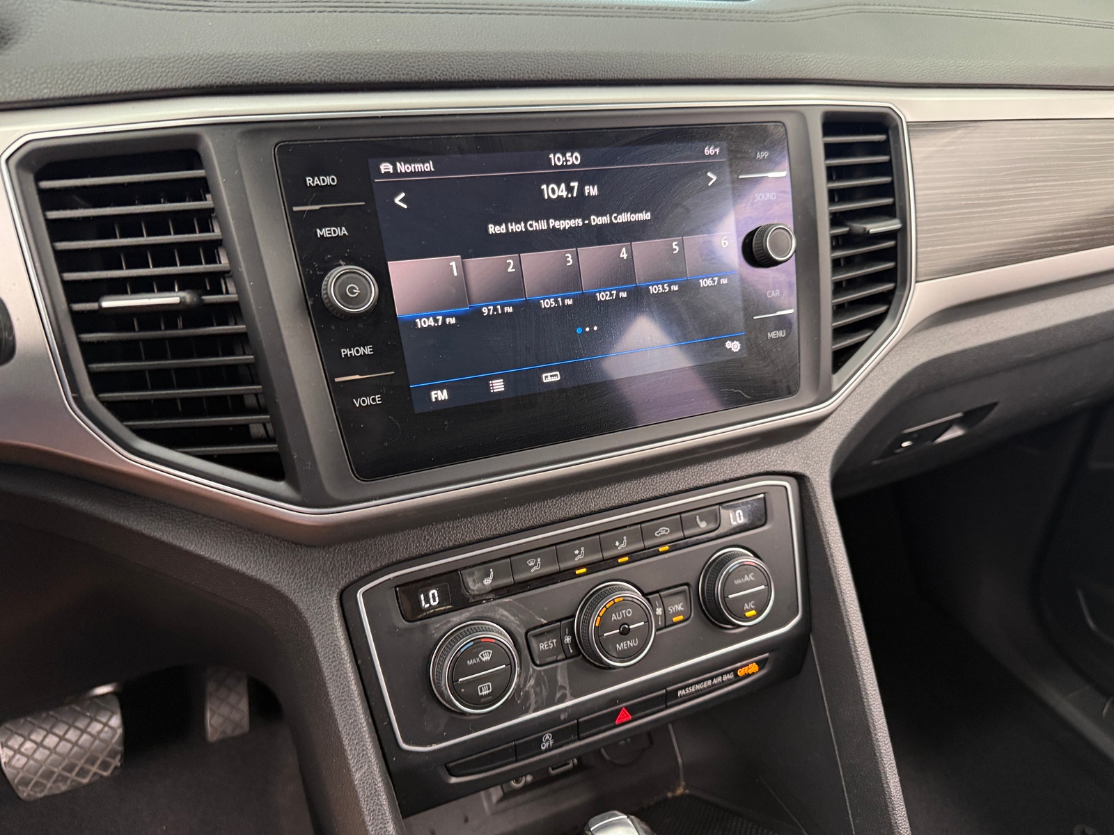 Thumbnail: 2019 Volkswagen Atlas - 3