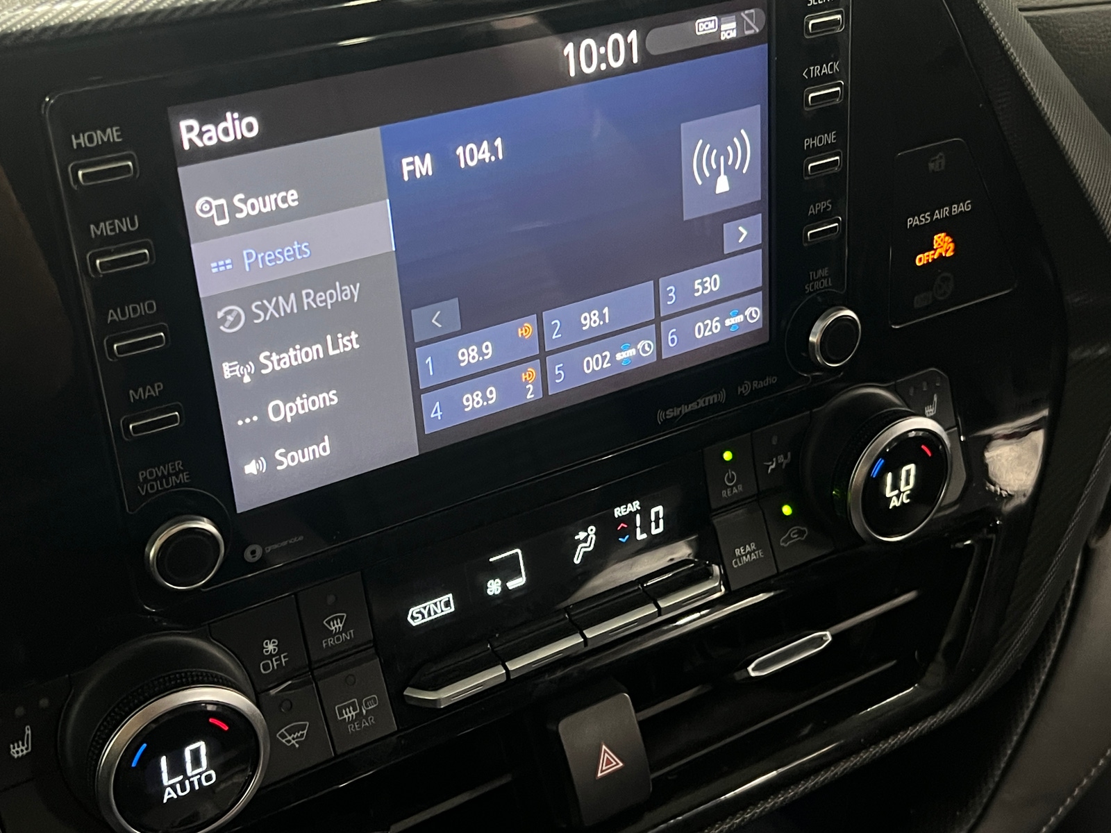 Thumbnail: 2021 Toyota Highlander - 3