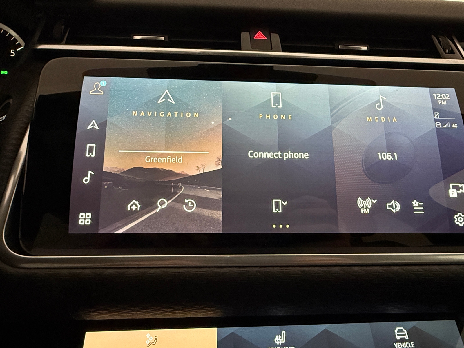 Thumbnail: 2021 Land Rover Range Rover Velar - 3