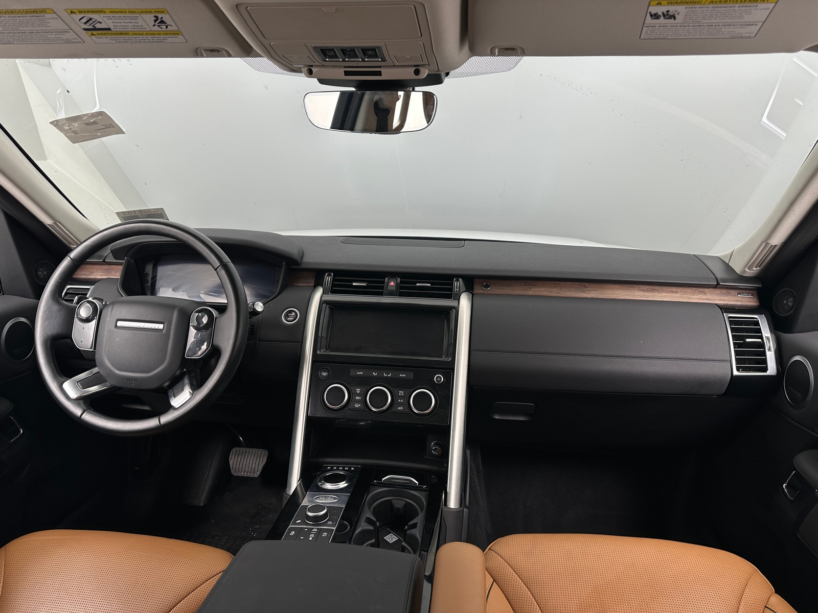 Thumbnail: 2019 Land Rover Discovery - 2