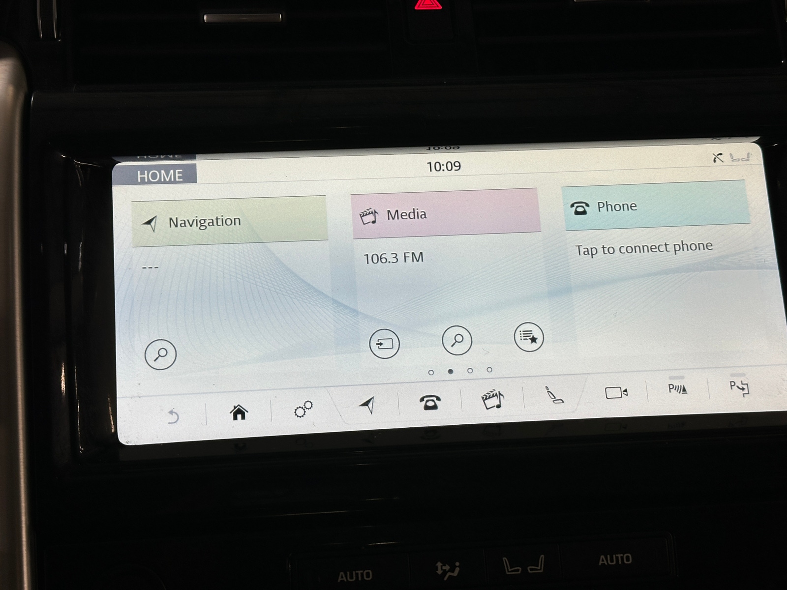 Thumbnail: 2019 Land Rover Discovery - 3