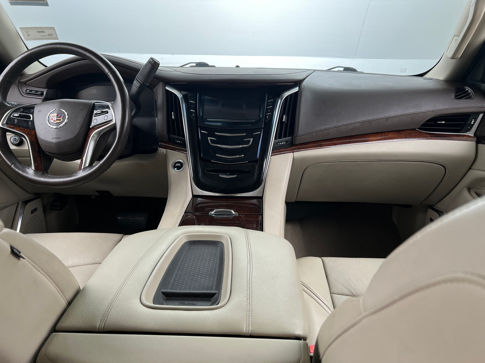 Thumbnail: 2015 Cadillac Escalade - 2