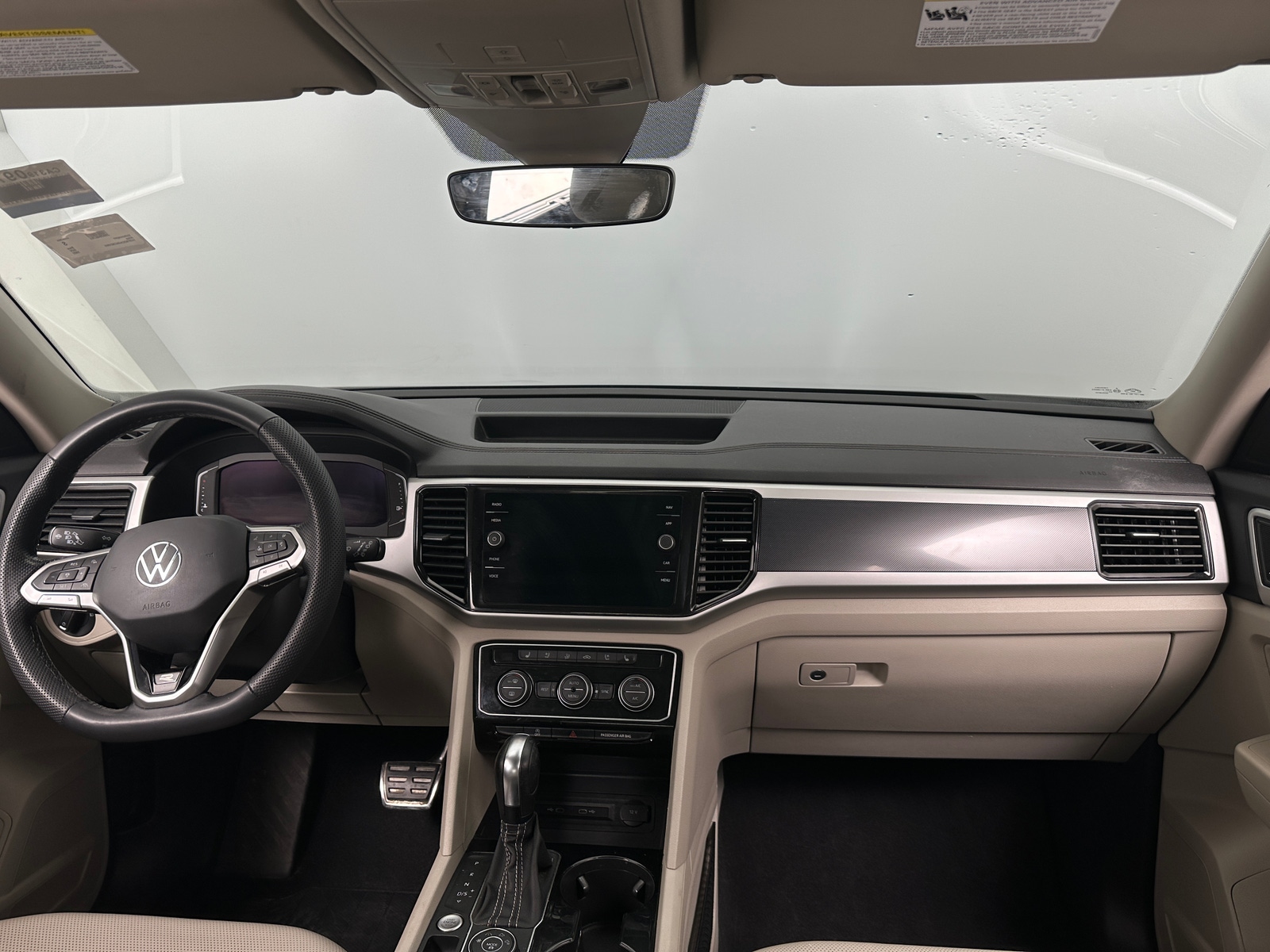 Thumbnail: 2022 Volkswagen Atlas - 3