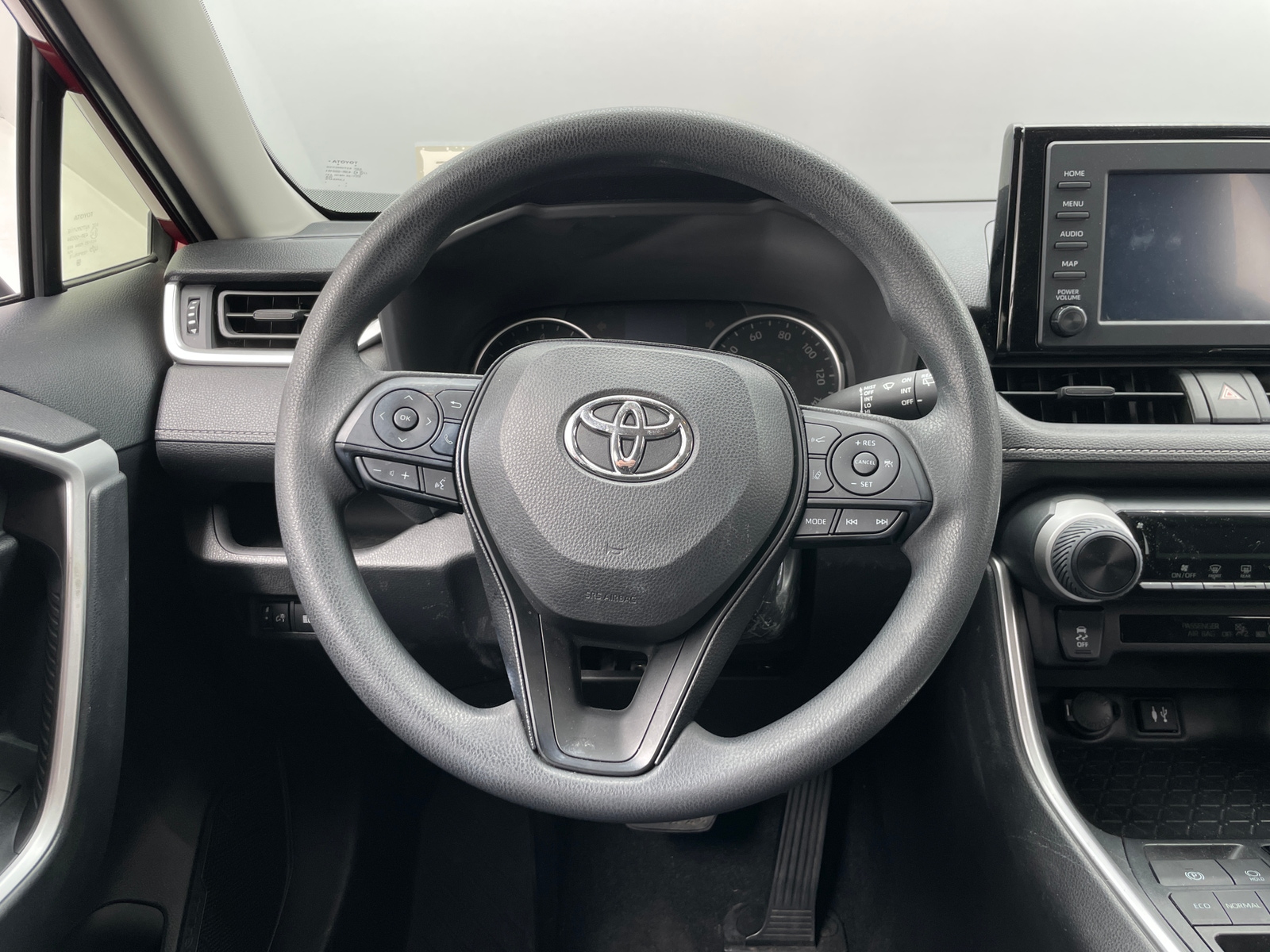 Thumbnail: 2019 Toyota RAV4 - 5