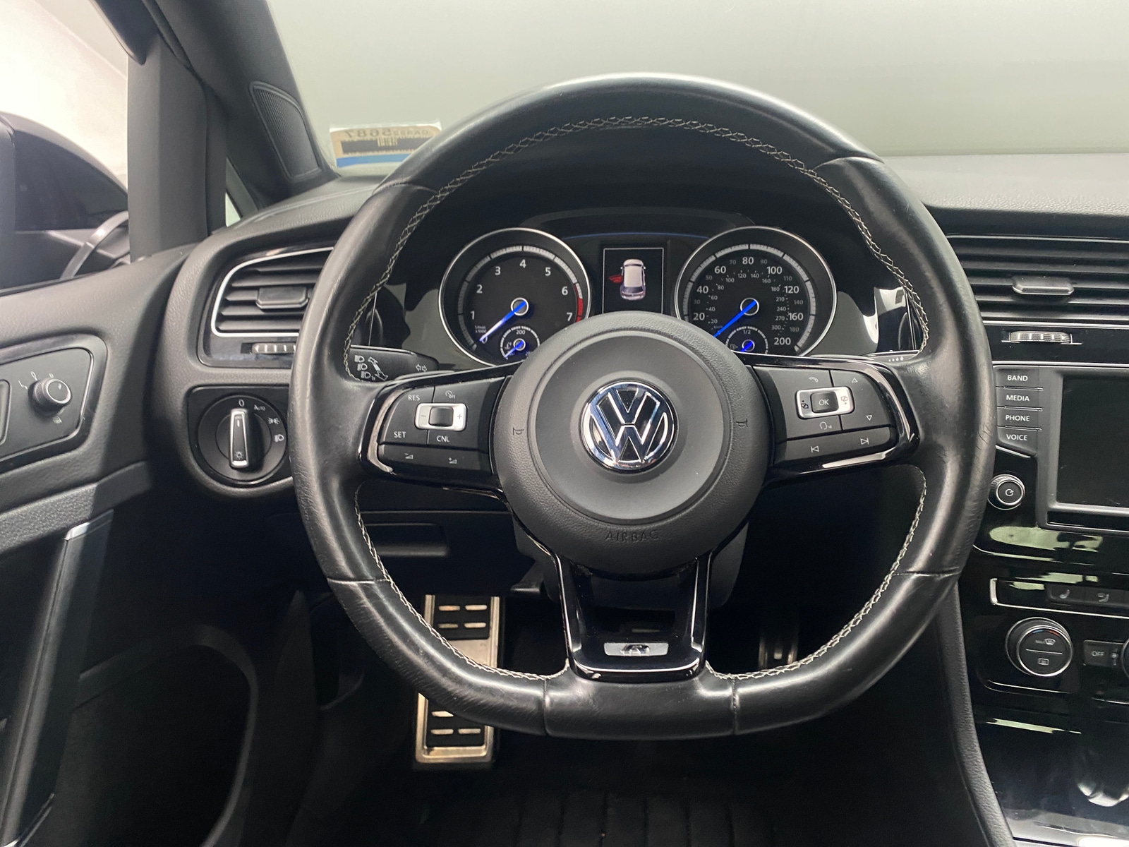 Thumbnail: 2016 Volkswagen Golf - 4