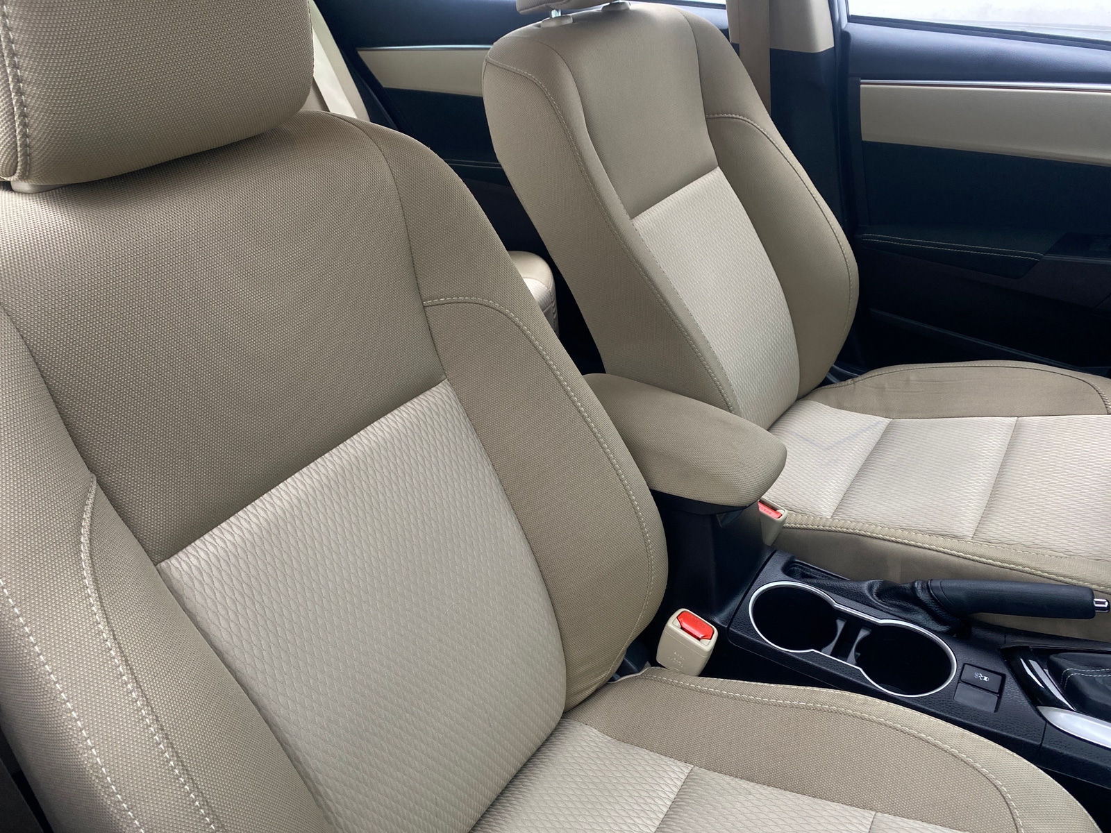 Thumbnail: 2016 Toyota Corolla - 2