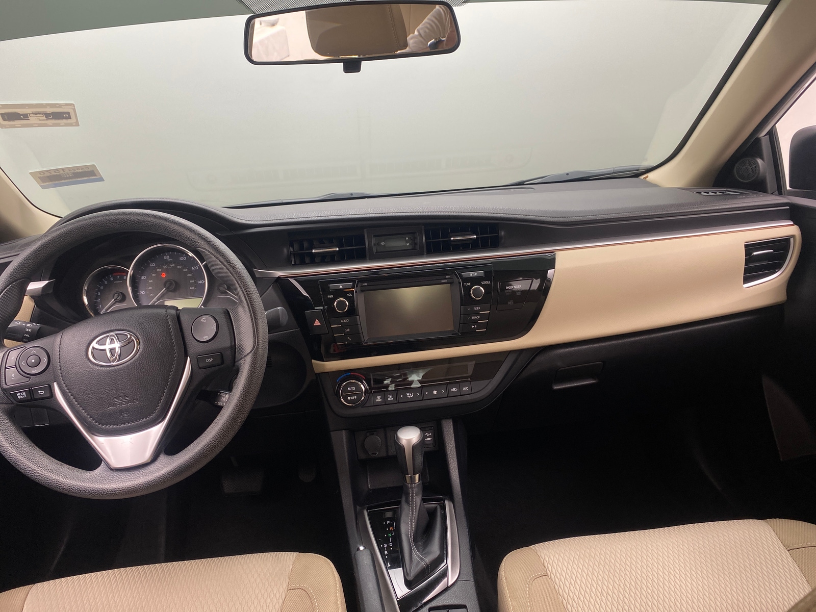 Thumbnail: 2016 Toyota Corolla - 3
