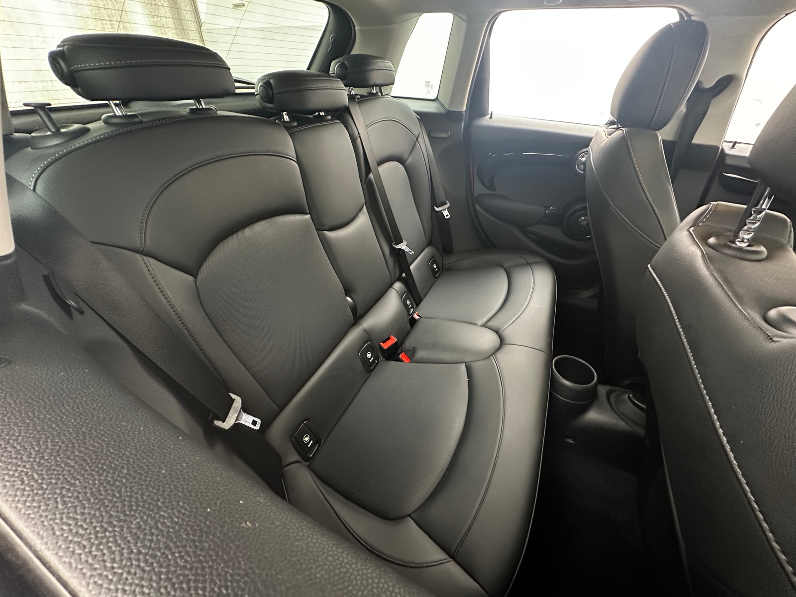 Thumbnail: 2021 MINI Cooper Hardtop - 5