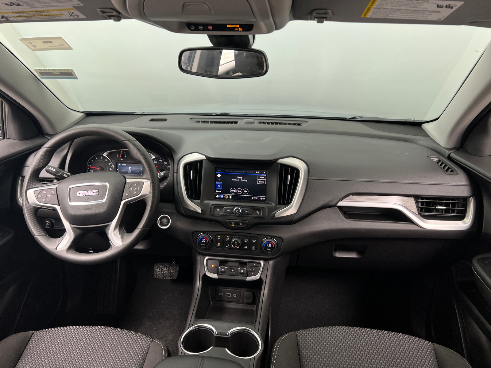 Thumbnail: 2024 GMC Terrain - 3