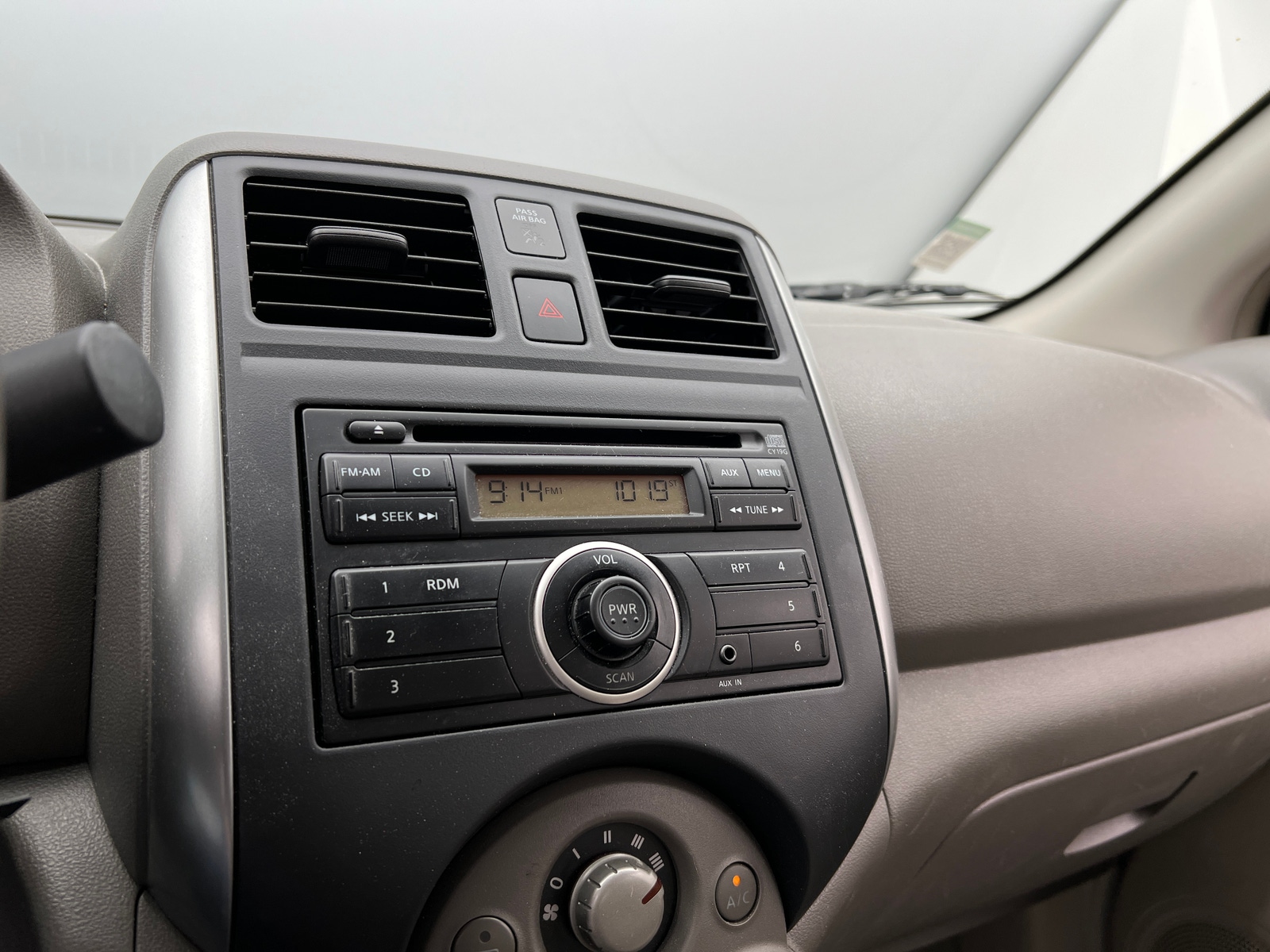 Thumbnail: 2012 Nissan Versa - 4