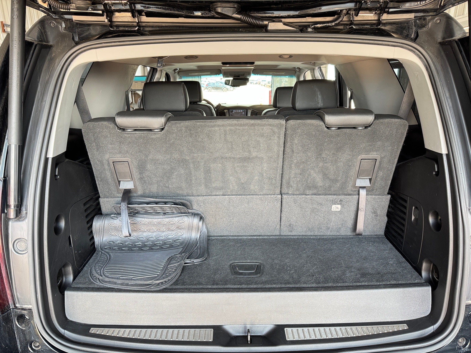Thumbnail: 2018 Chevrolet Tahoe - 6