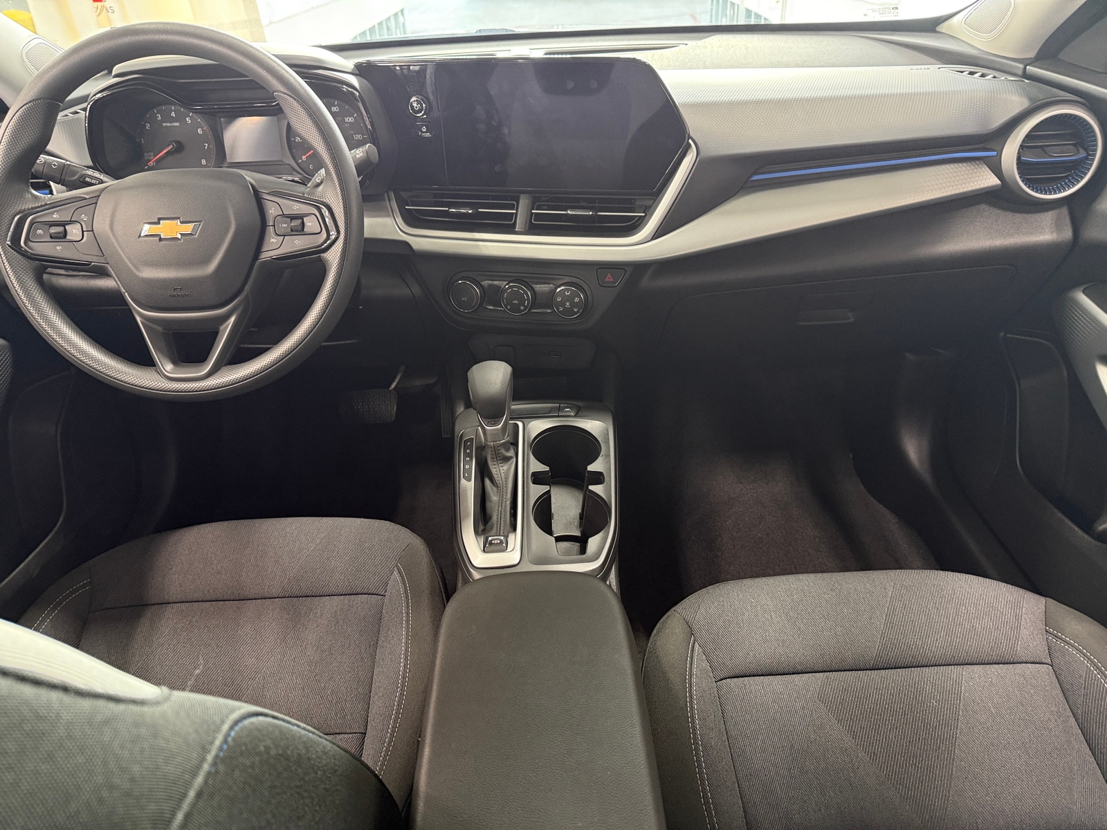 Thumbnail: 2025 Chevrolet Trax - 3
