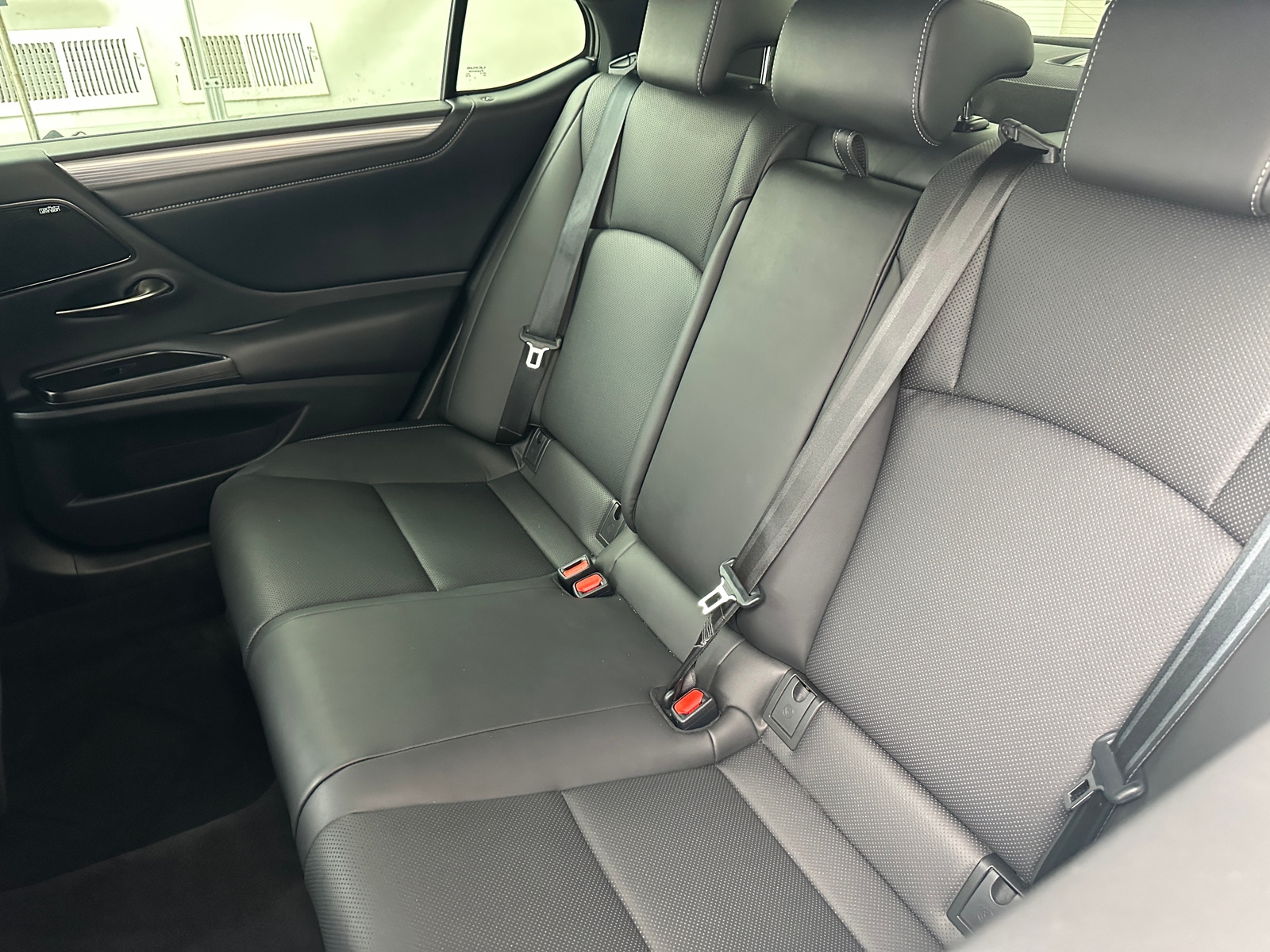 Thumbnail: 2019 Lexus ES - 6