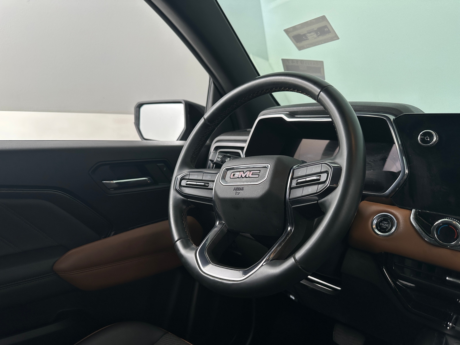 Thumbnail: 2023 GMC Canyon - 5
