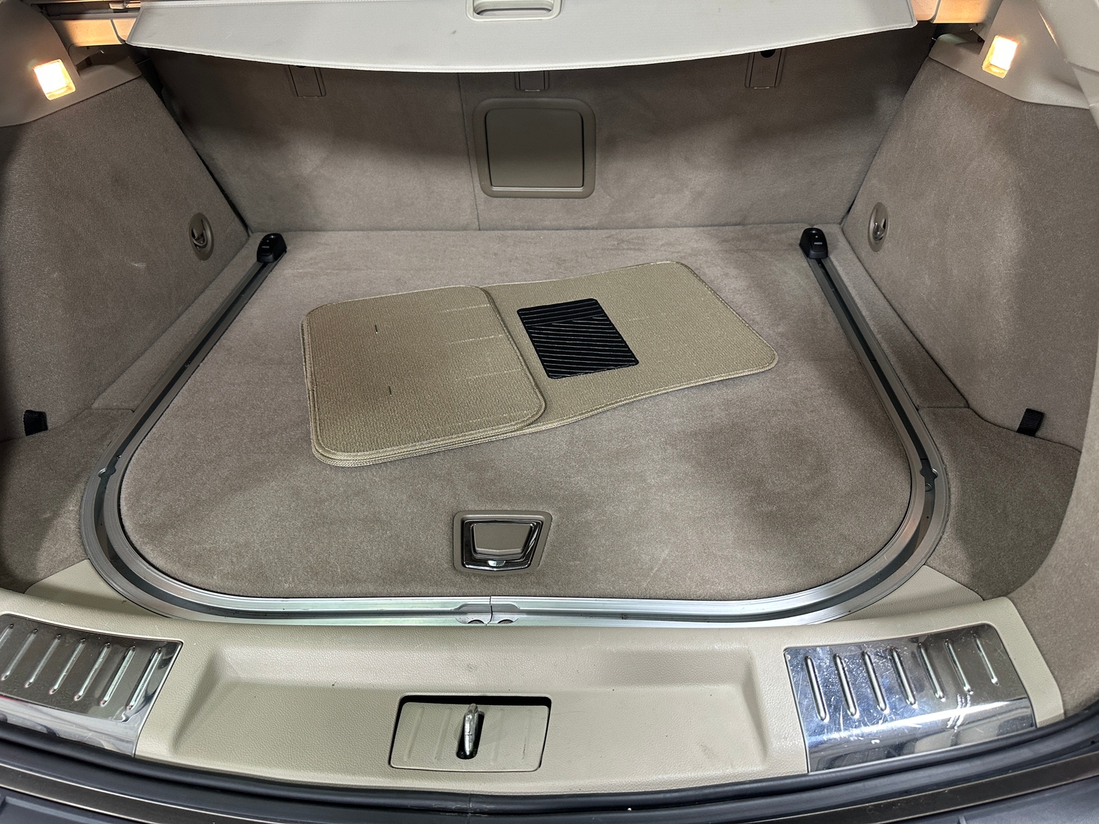 Thumbnail: 2014 Cadillac SRX - 6