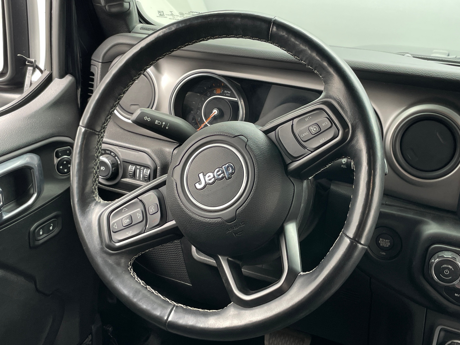 Thumbnail: 2021 Jeep Wrangler - 5