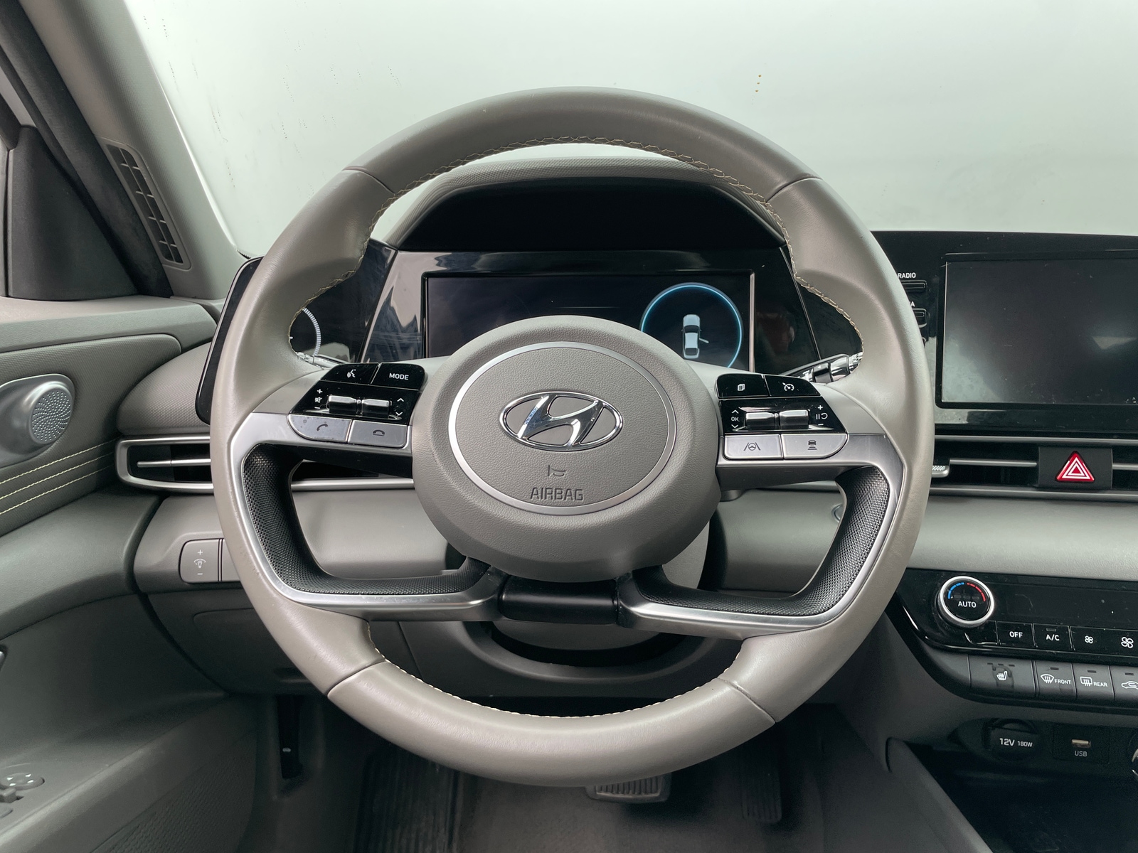 Thumbnail: 2022 Hyundai Elantra - 5