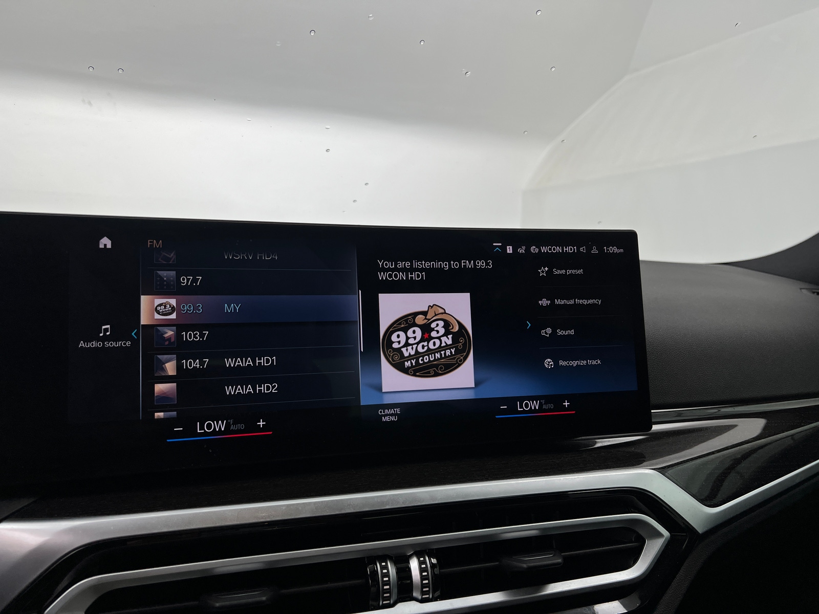 Thumbnail: 2023 BMW 3 Series - 3