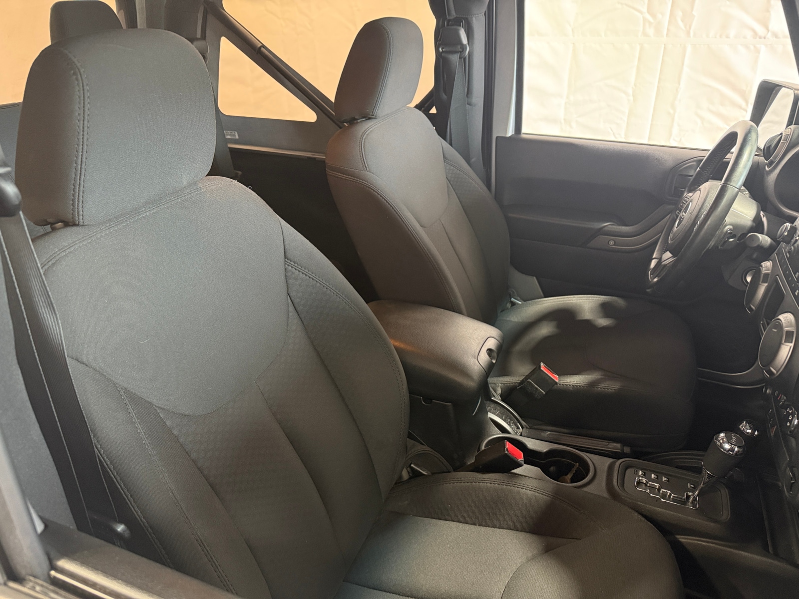 Thumbnail: 2015 Jeep Wrangler - 2
