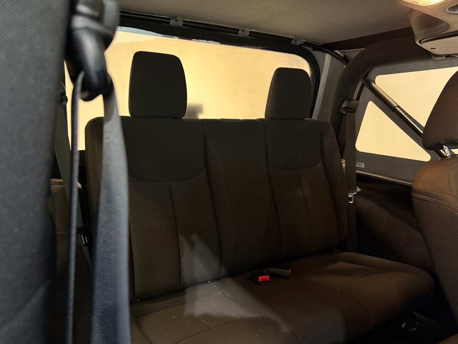 Thumbnail: 2015 Jeep Wrangler - 6