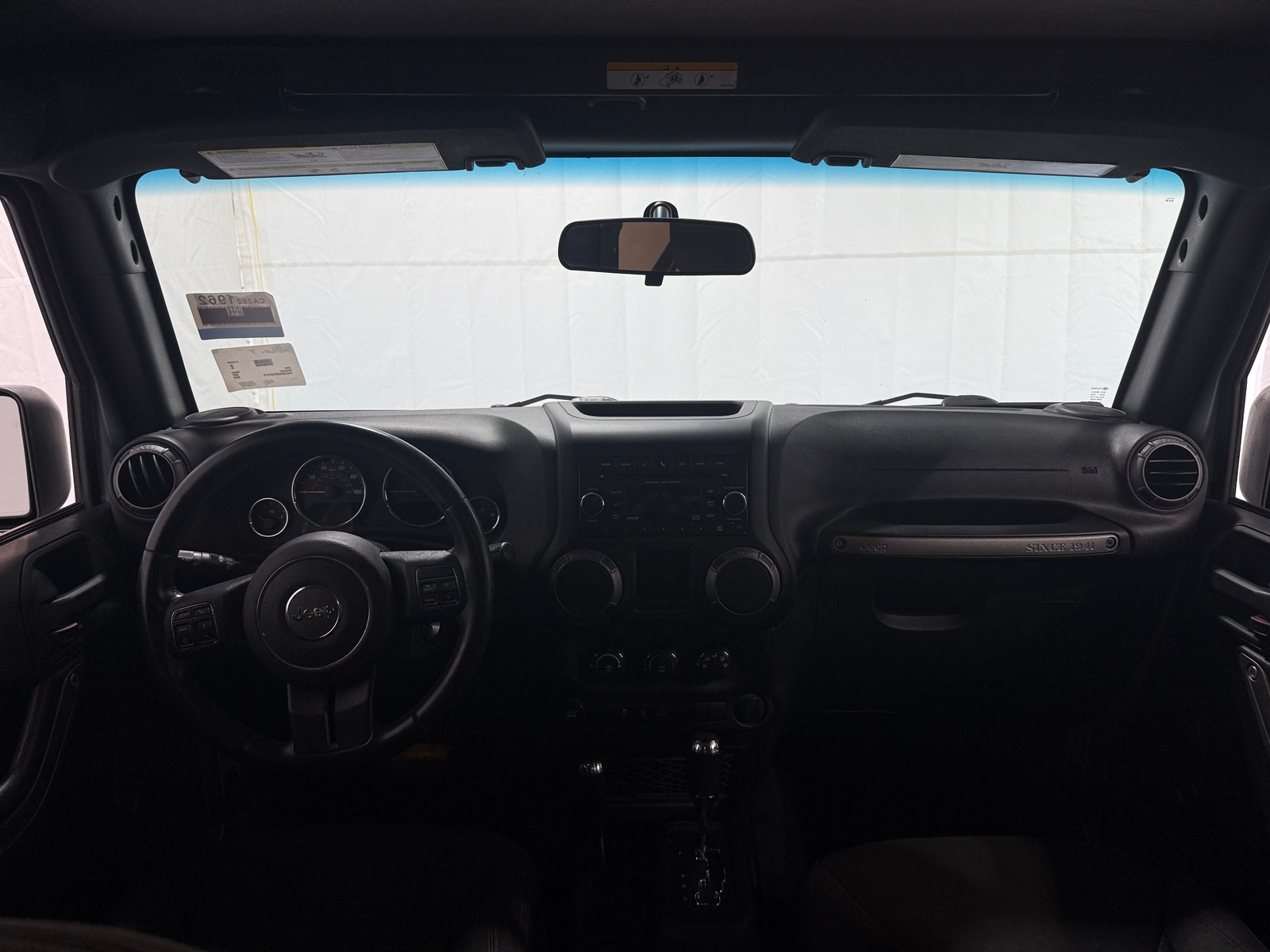 Thumbnail: 2015 Jeep Wrangler - 3