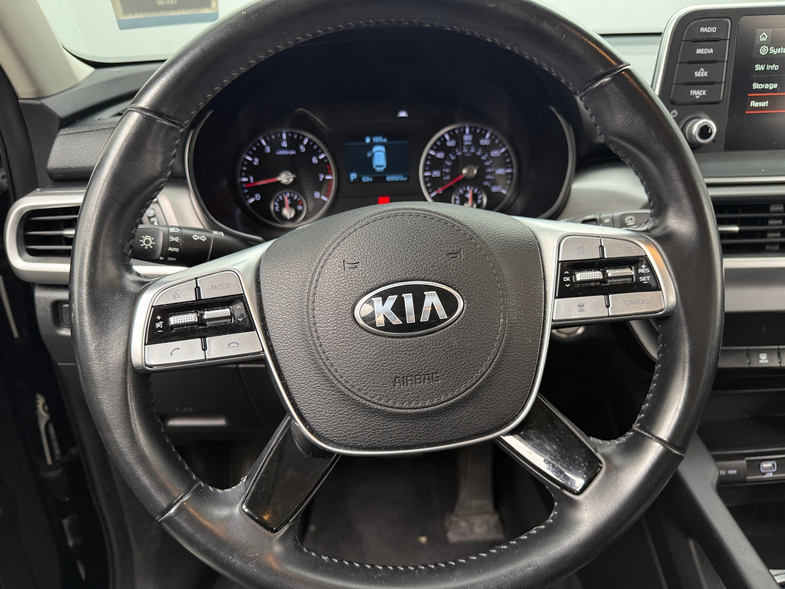 Thumbnail: 2021 Kia Telluride - 4