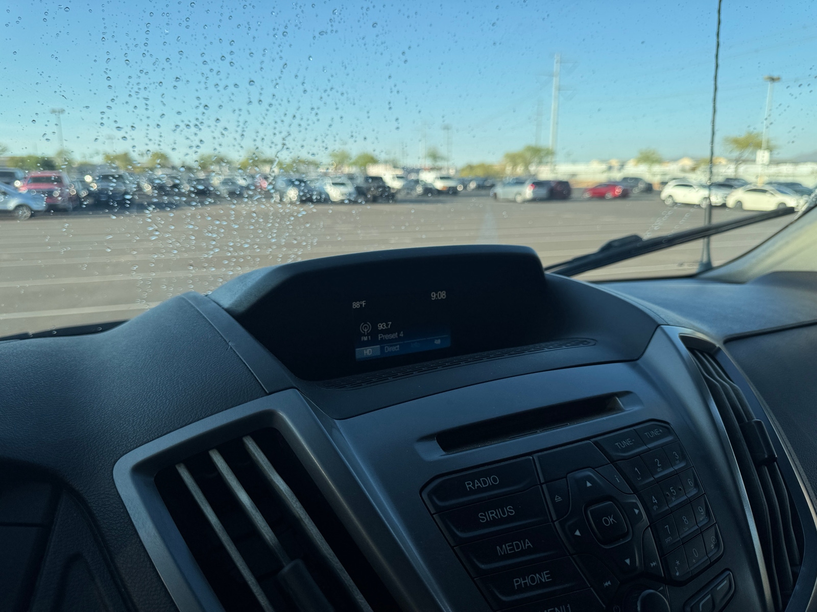 Thumbnail: 2017 Ford Transit Series - 4