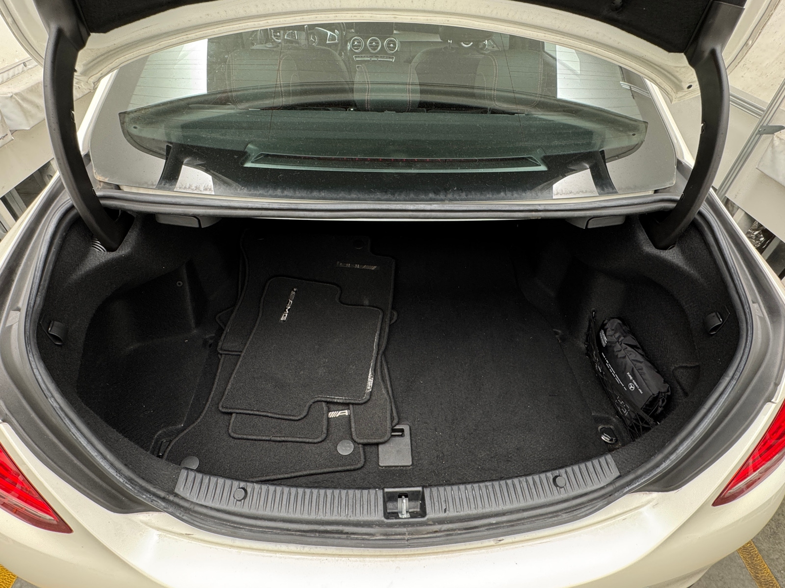 Thumbnail: 2016 Mercedes-Benz C-Class - 6