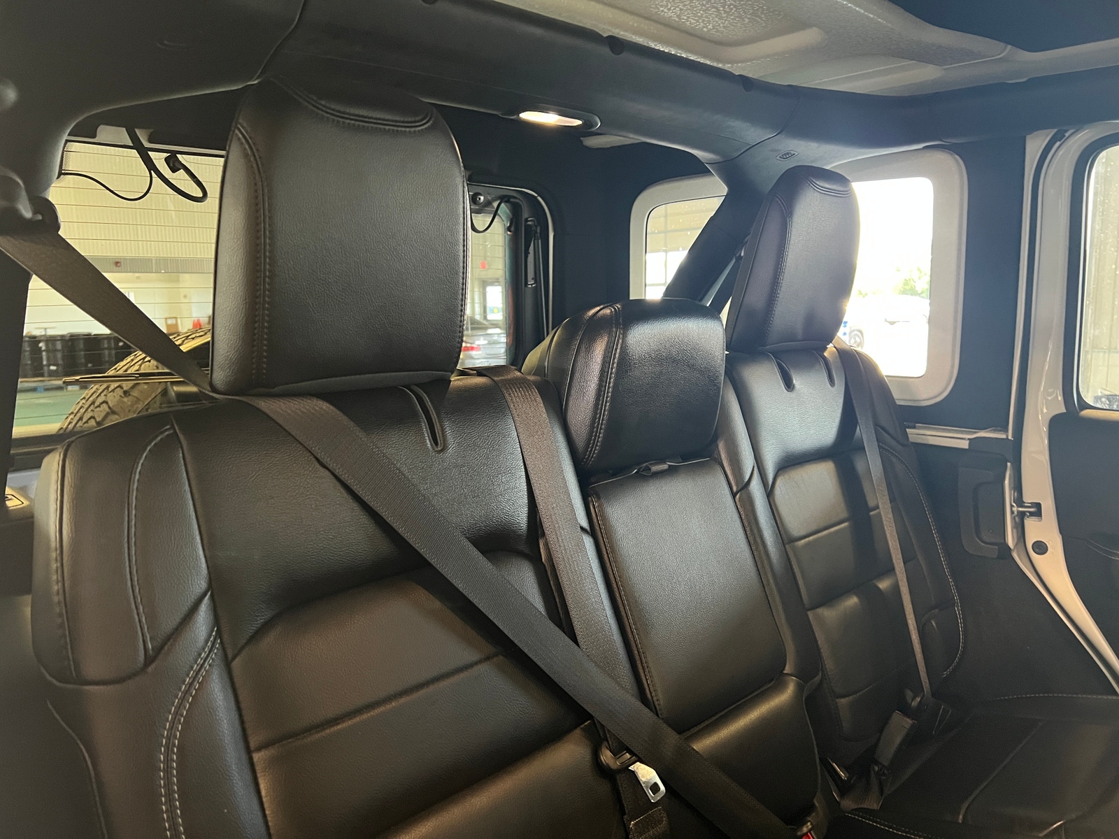 Thumbnail: 2019 Jeep Wrangler - 5