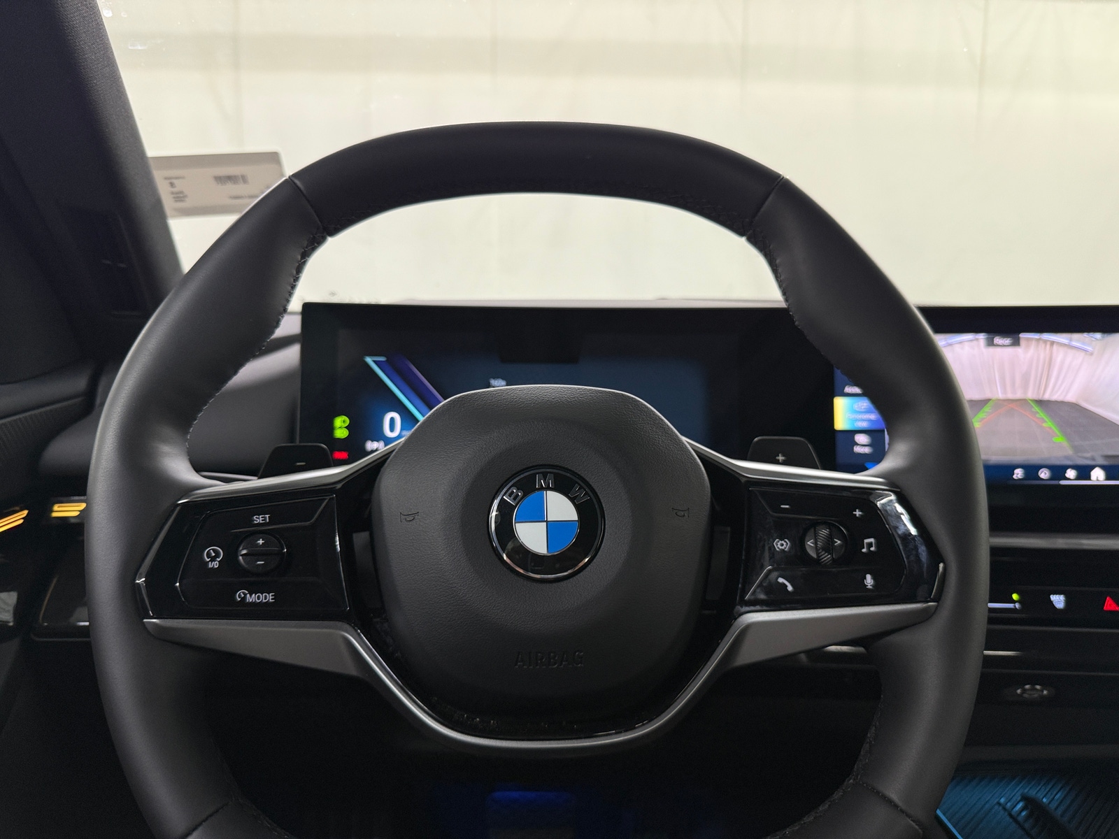 Thumbnail: 2025 BMW 5 Series - 4