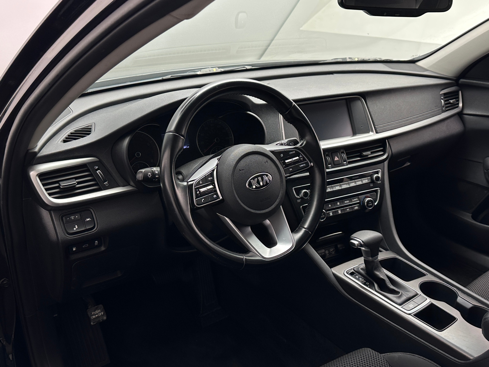 Thumbnail: 2019 Kia Optima - 3