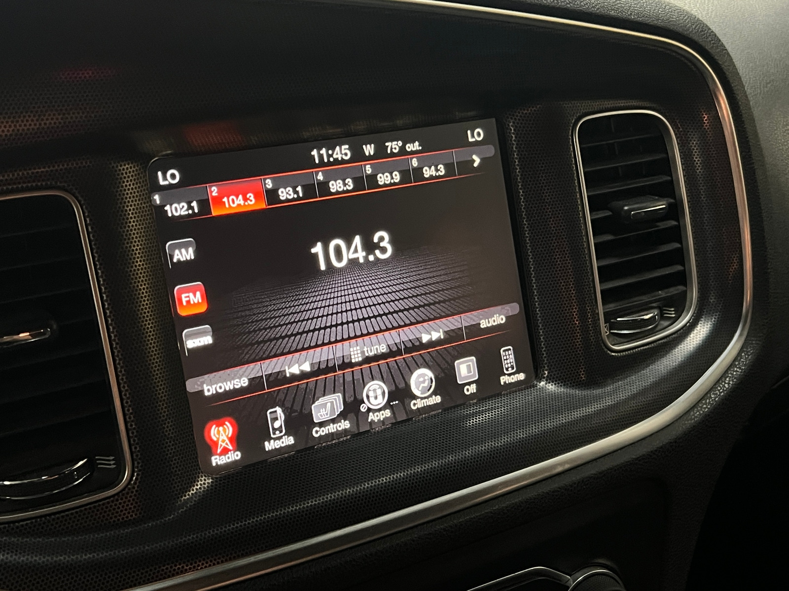 Thumbnail: 2016 Dodge Charger - 4