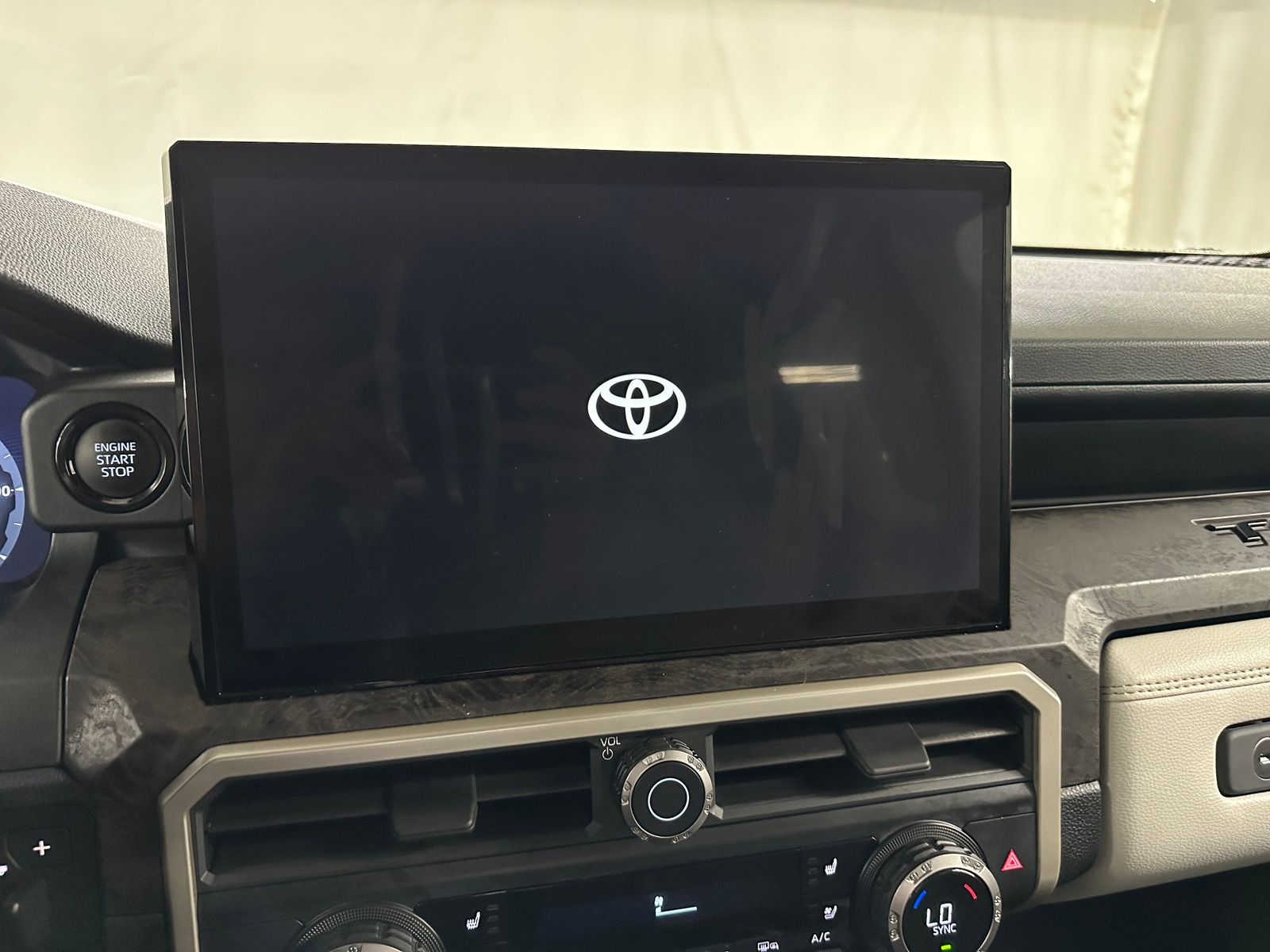 Thumbnail: 2024 Toyota Tacoma - 3