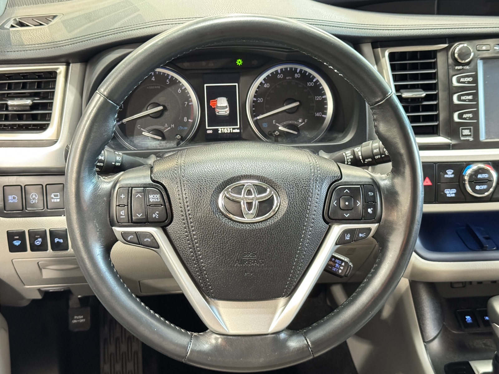Thumbnail: 2019 Toyota Highlander - 4