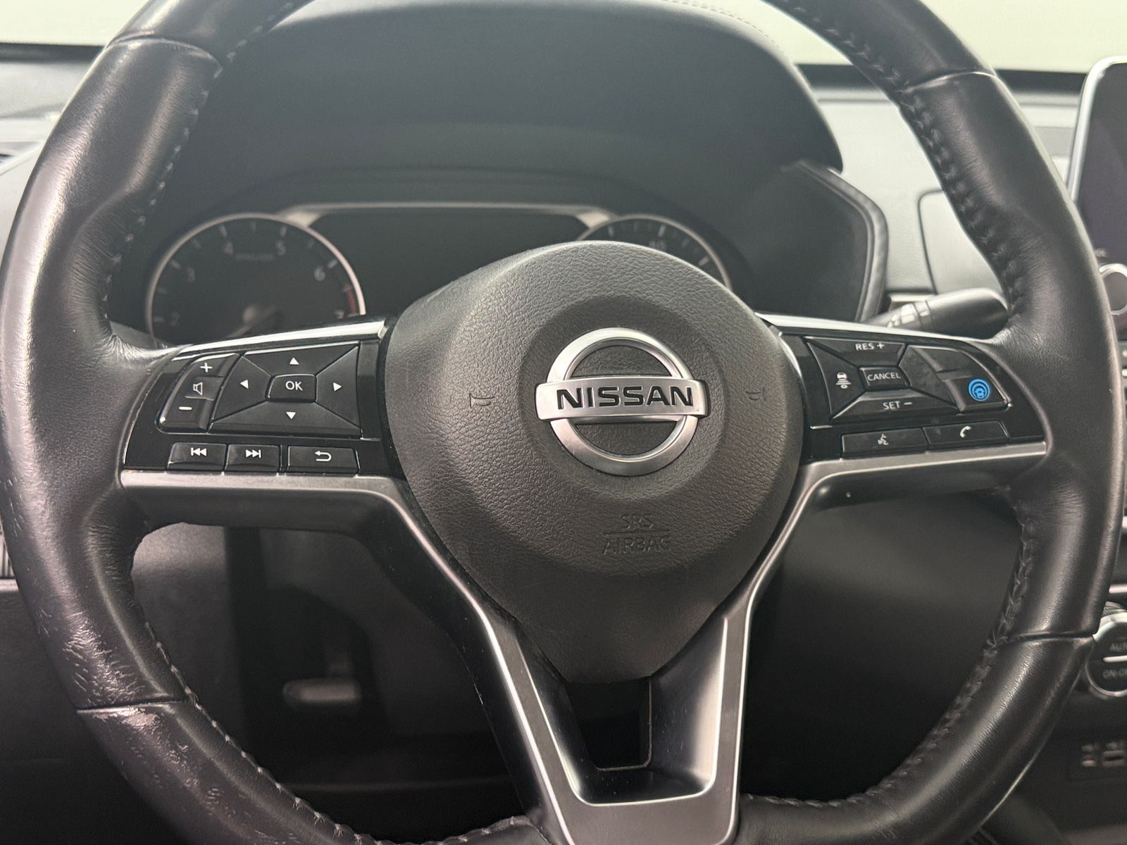 Thumbnail: 2019 Nissan Altima - 4