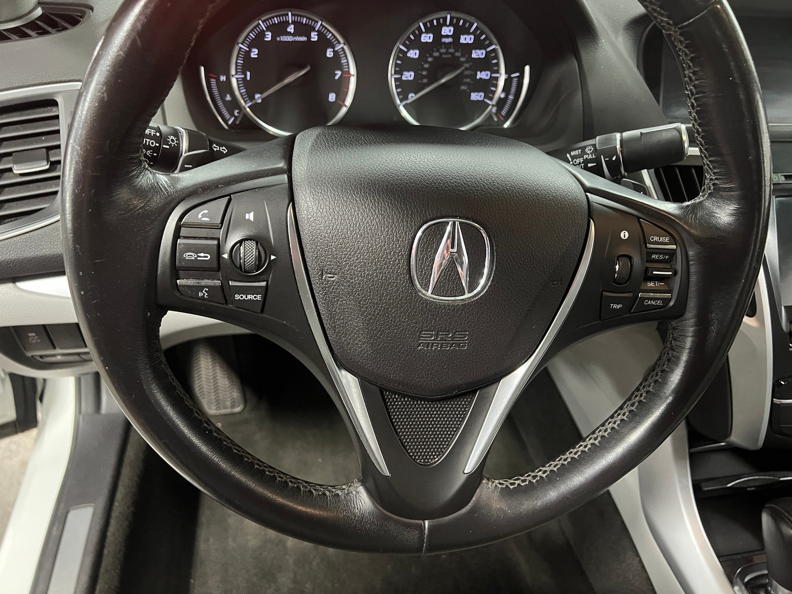 Thumbnail: 2017 Acura TLX - 4